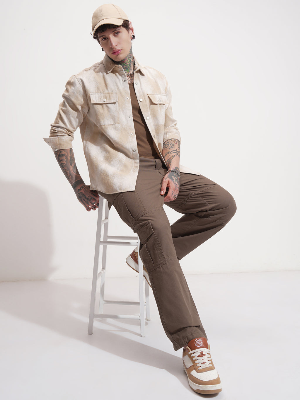 Highlander Men Brown Loose Fit Solid Cargo - Brown - Image 2