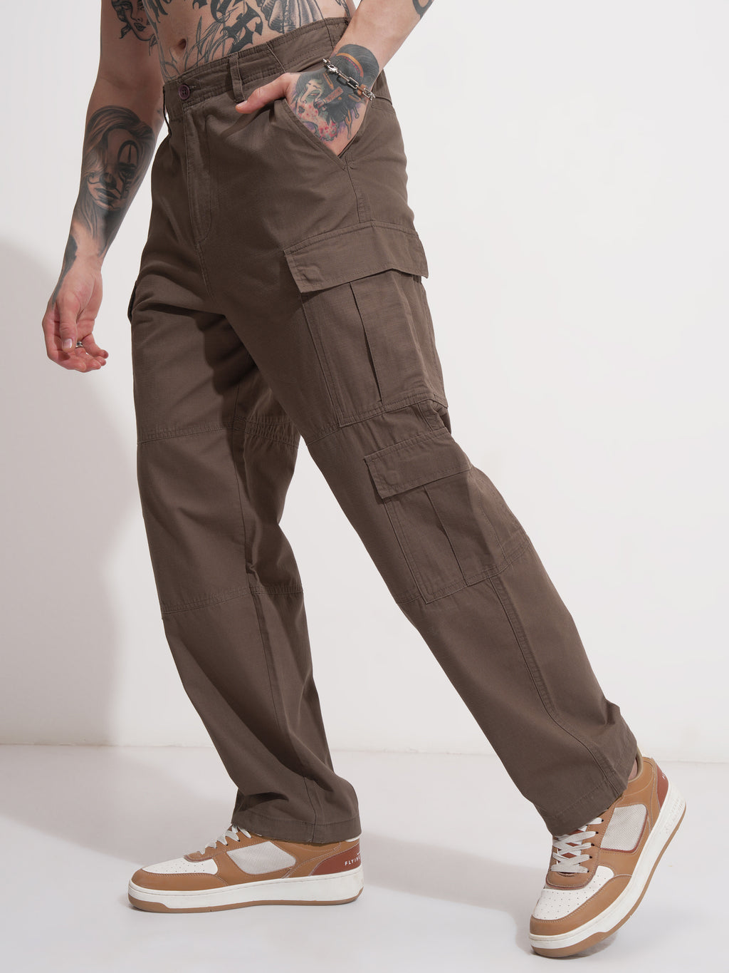 Highlander Men Brown Loose Fit Solid Cargo - Brown - Image 4