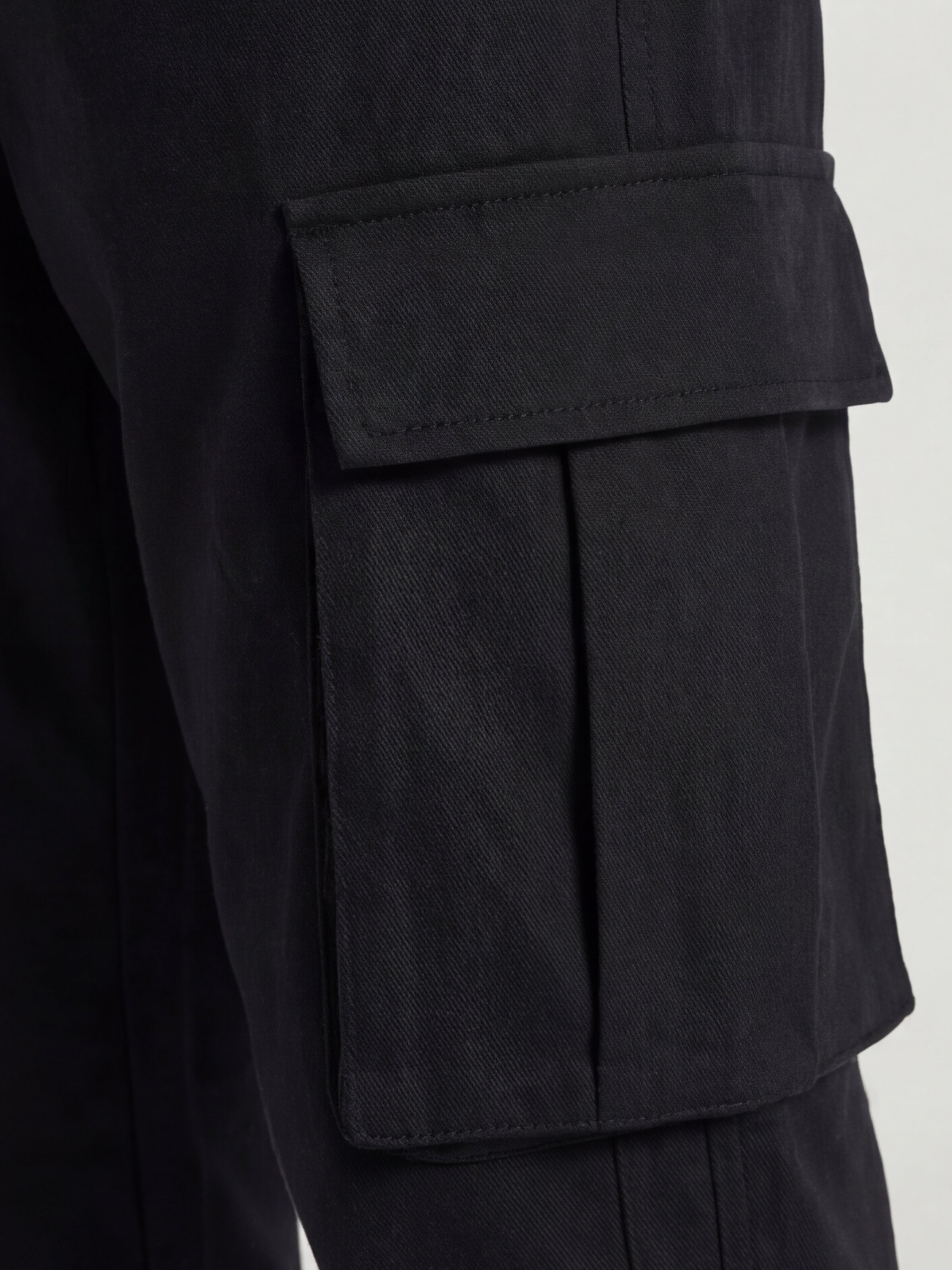 Highlander Men Black Relaxed Fit Solid Cargos - Black - Image 5