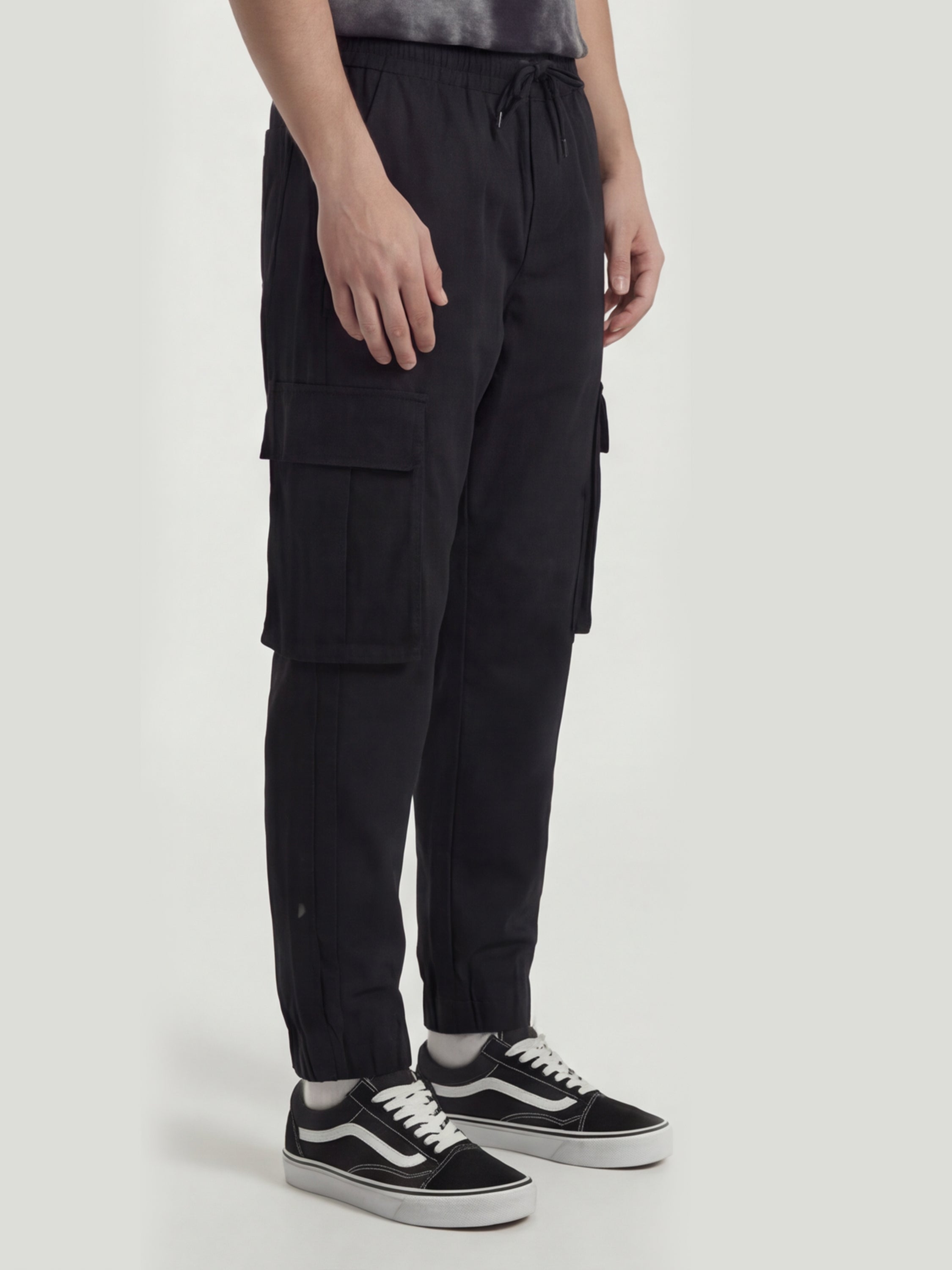Highlander Men Black Relaxed Fit Solid Cargos - Black - Image 6