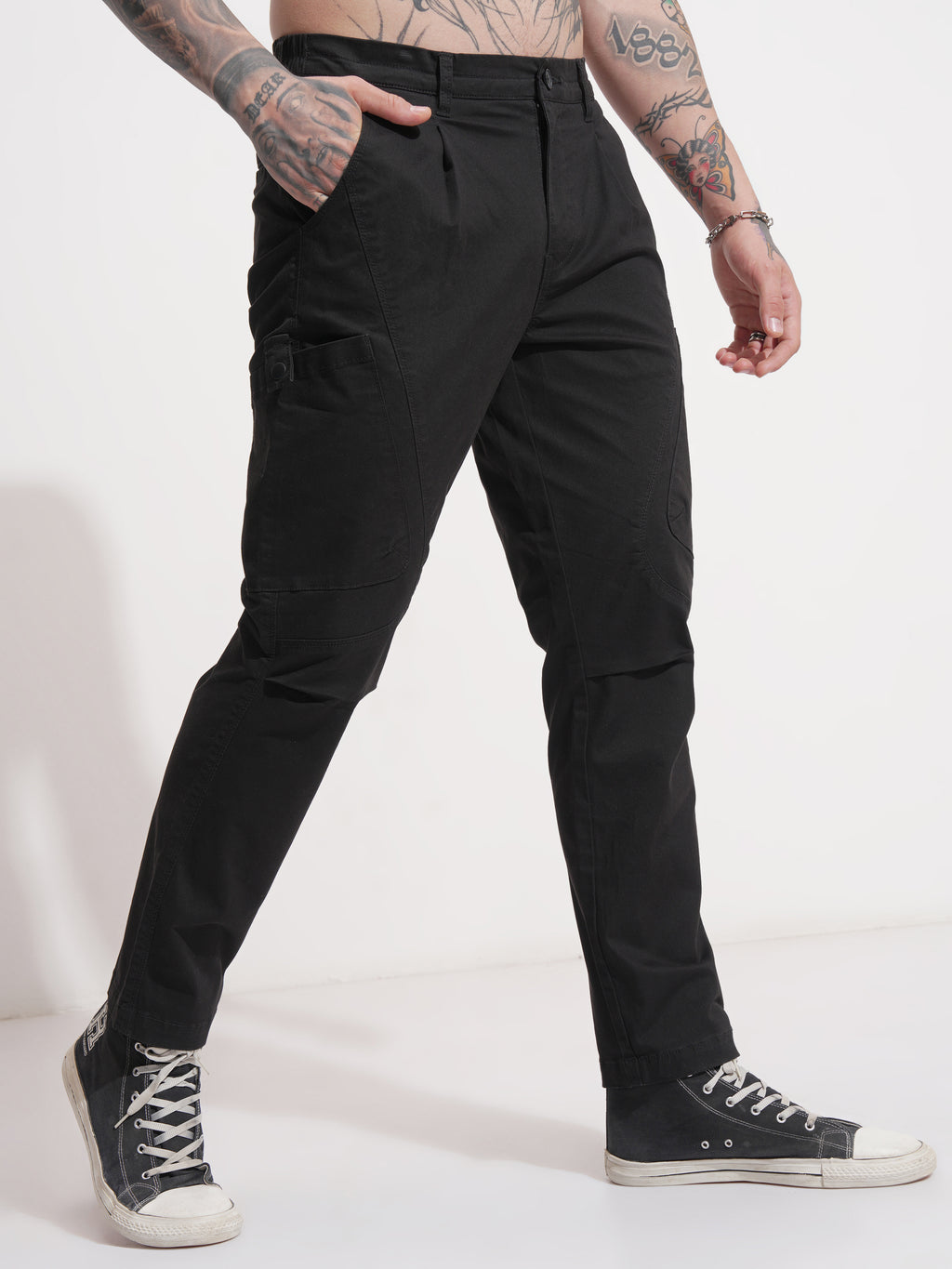 Highlander Men Black Regular Fit Solid Cargo - Black - Image 6