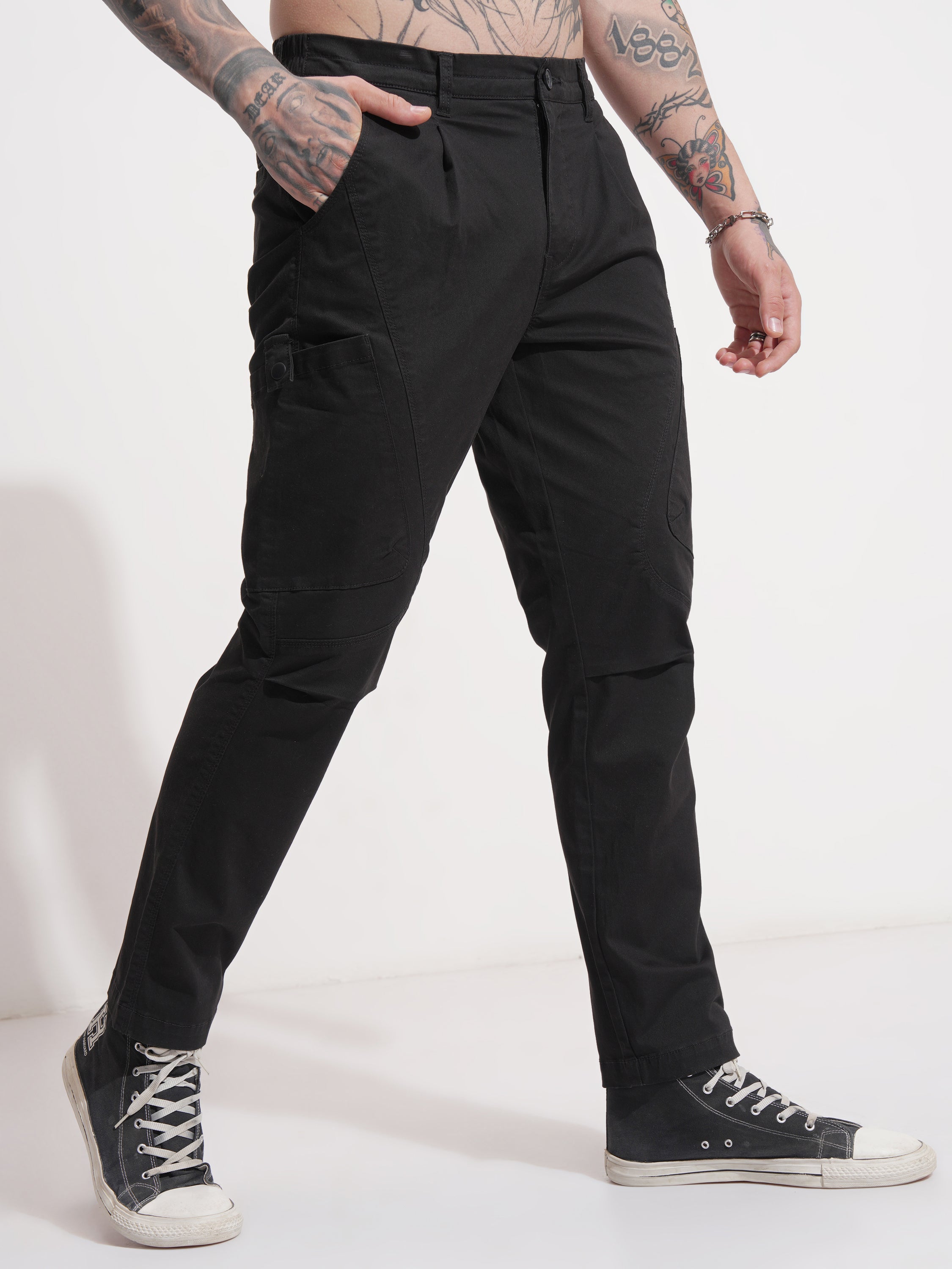 Highlander Men Black Regular Fit Solid Cargo - Black - Image 6