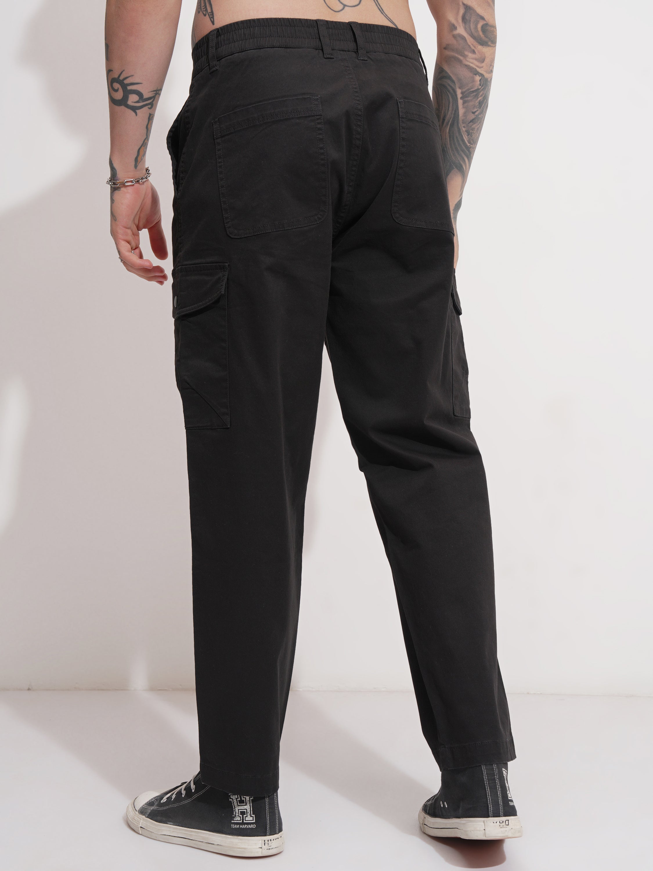 Highlander Men Black Relaxed Fit Solid Cargo - Black - Image 3