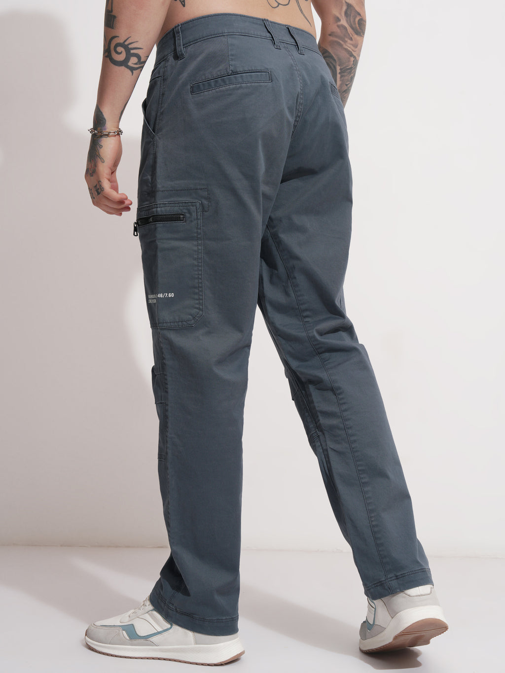 Highlander Men Green Relaxed Fit Solid Cargo - Green - Image 3
