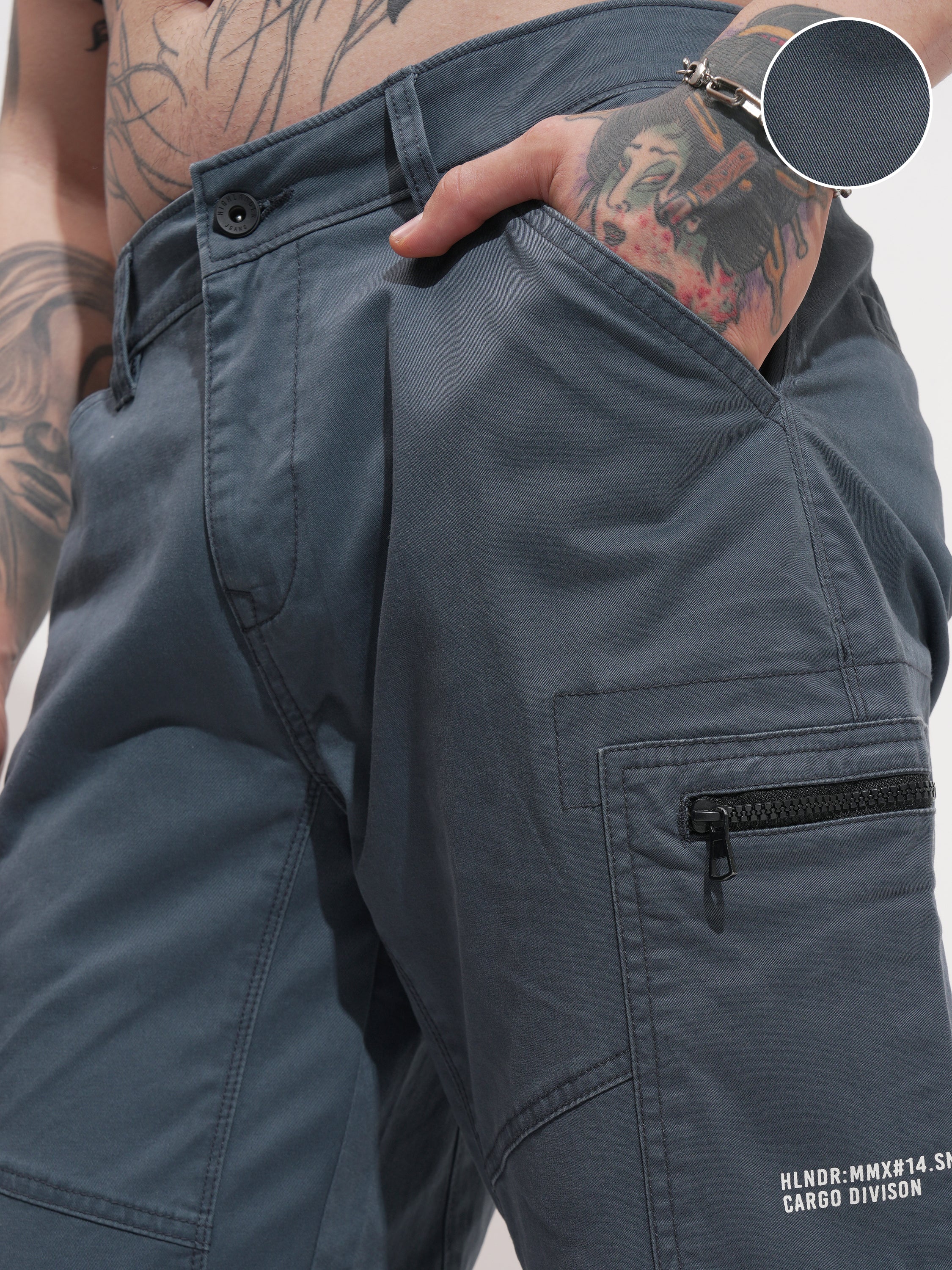 Highlander Men Green Relaxed Fit Solid Cargo - Green - Image 5