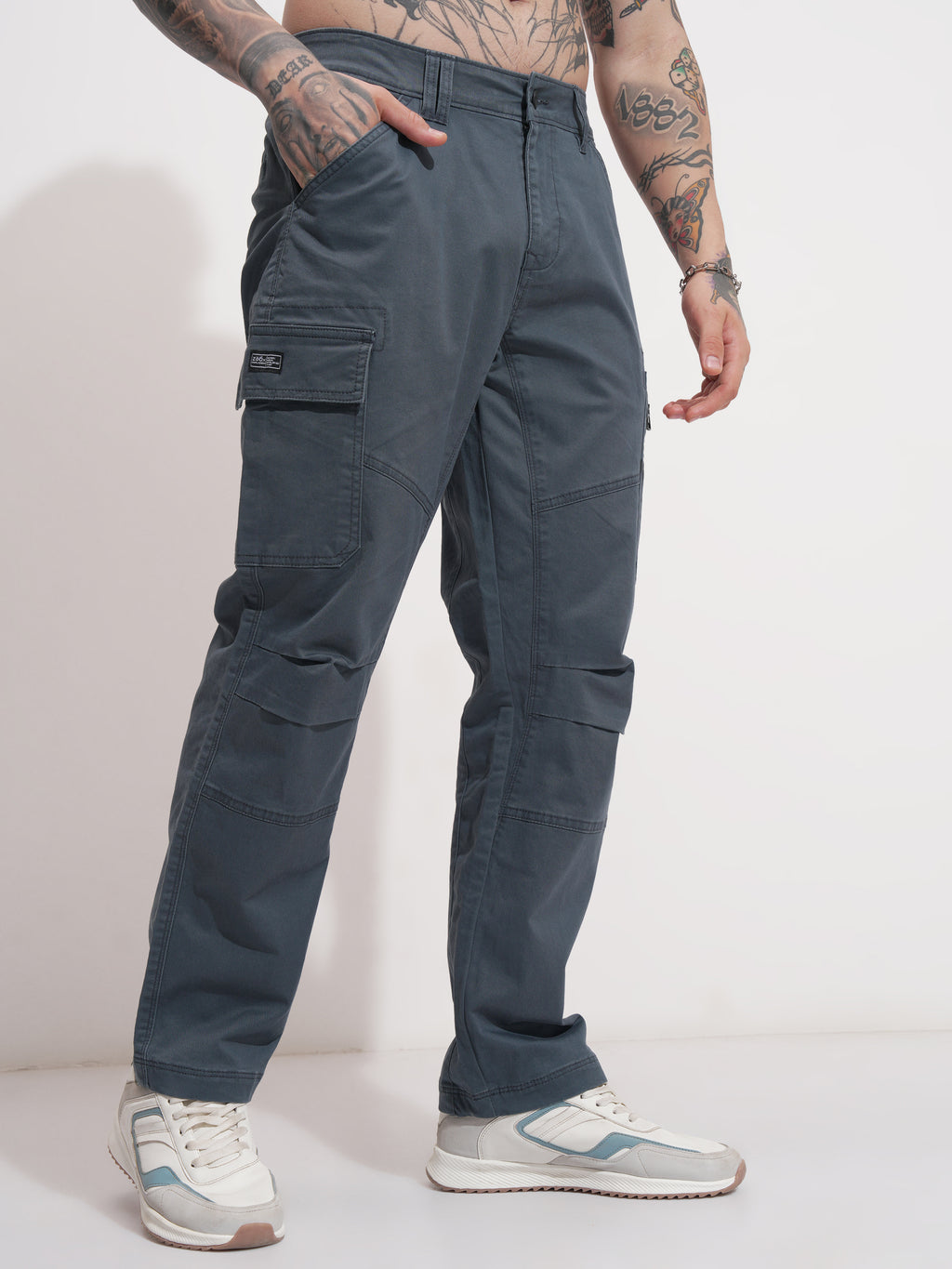 Highlander Men Green Relaxed Fit Solid Cargo - Green - Image 6