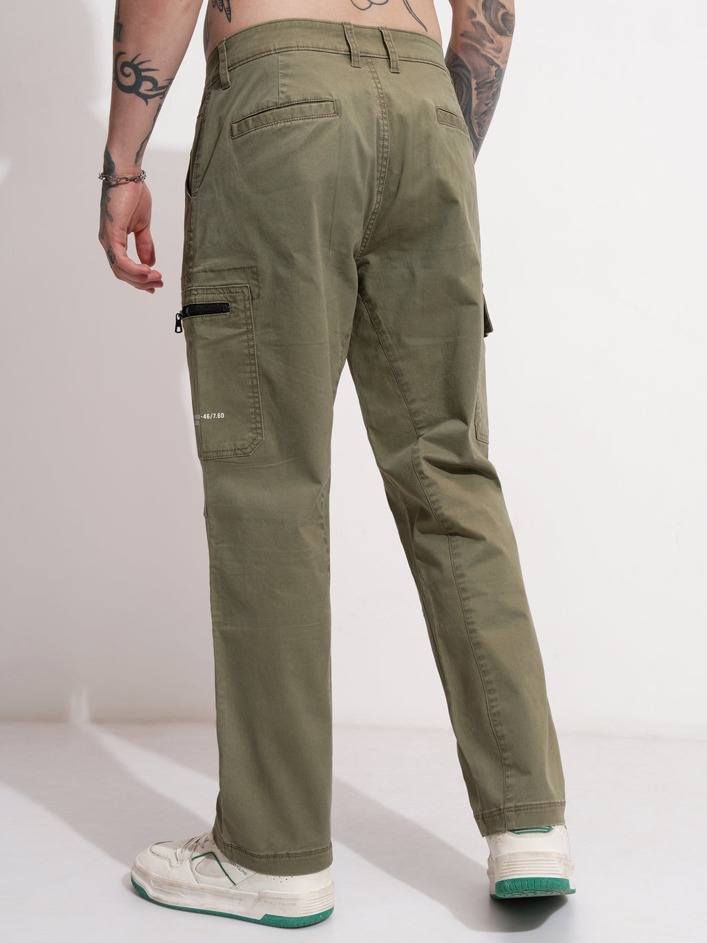 Highlander Men Olive Relaxed Fit Solid Cargo - Olive - Image 3