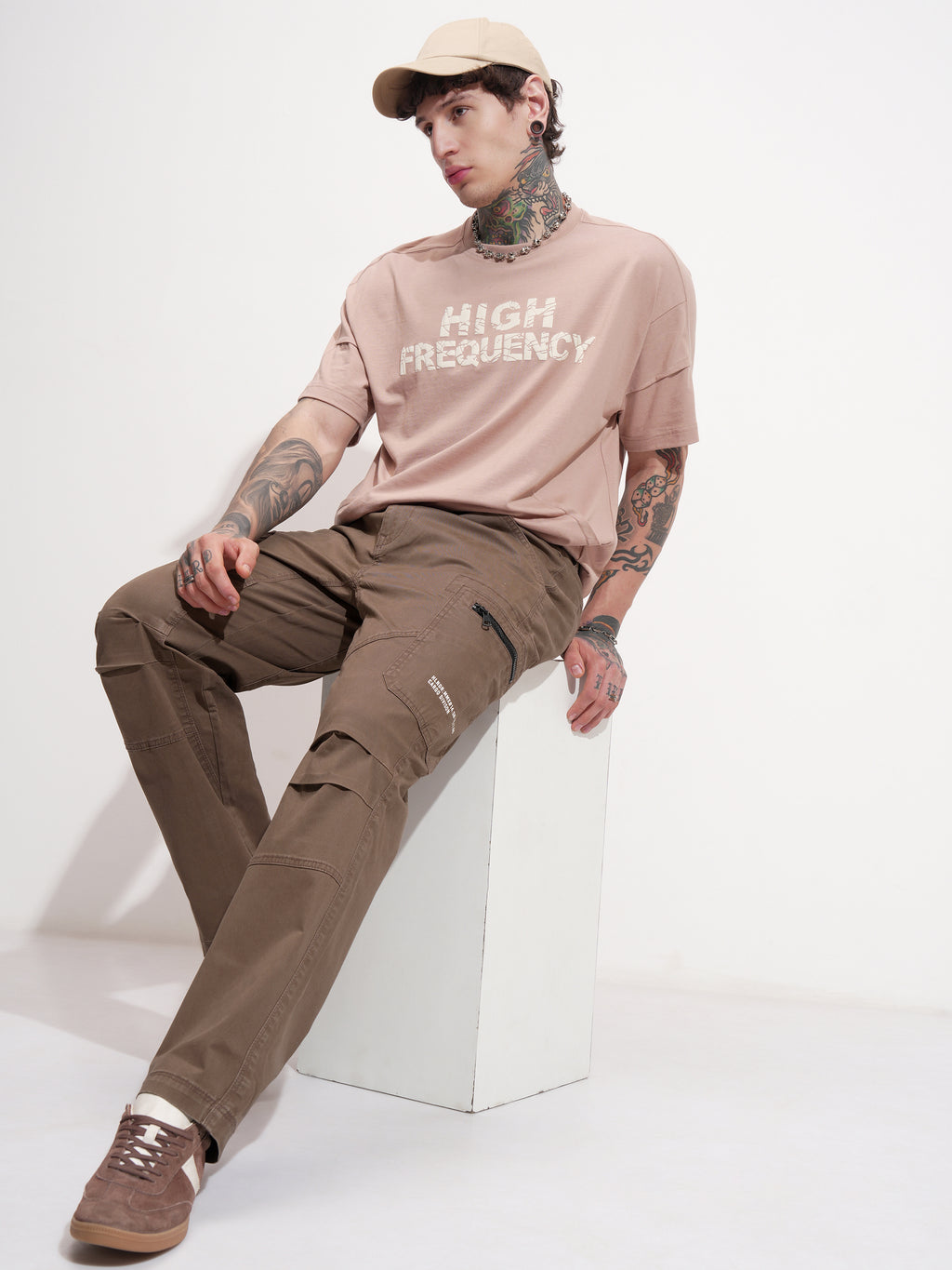 Highlander Men Brown Relaxed Fit Solid Cargo - Brown - Image 2