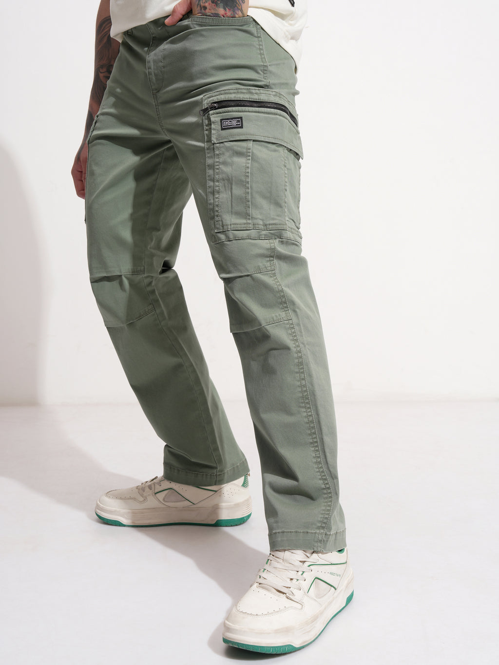 Highlander Men Green Regular Fit Solid Cargo - Green - Image 4