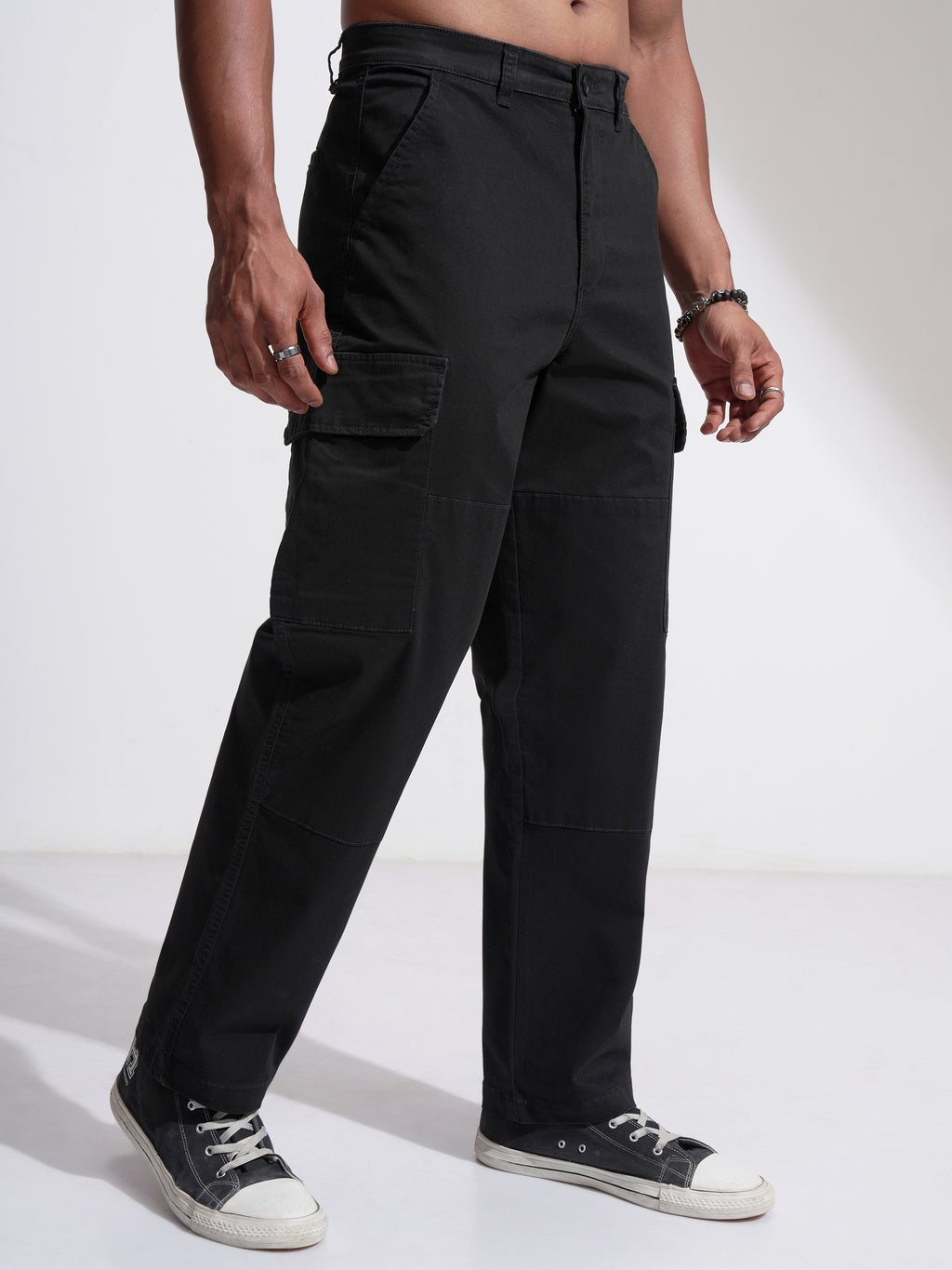 Highlander Men Black Regular Fit Solid Cargo - Black - Image 6