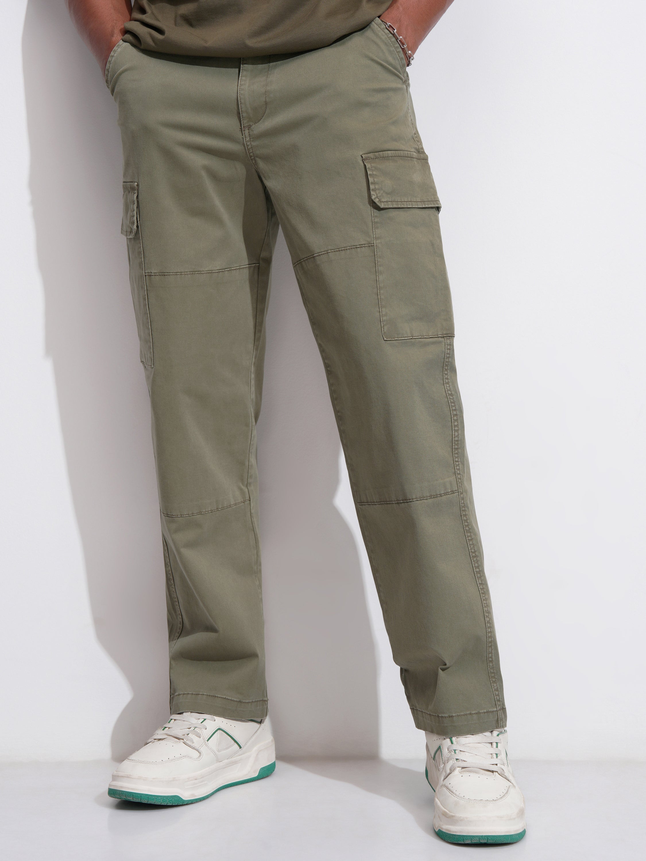 Highlander Men Olive Relaxed Fit Solid Cargo - Olive - Image 1
