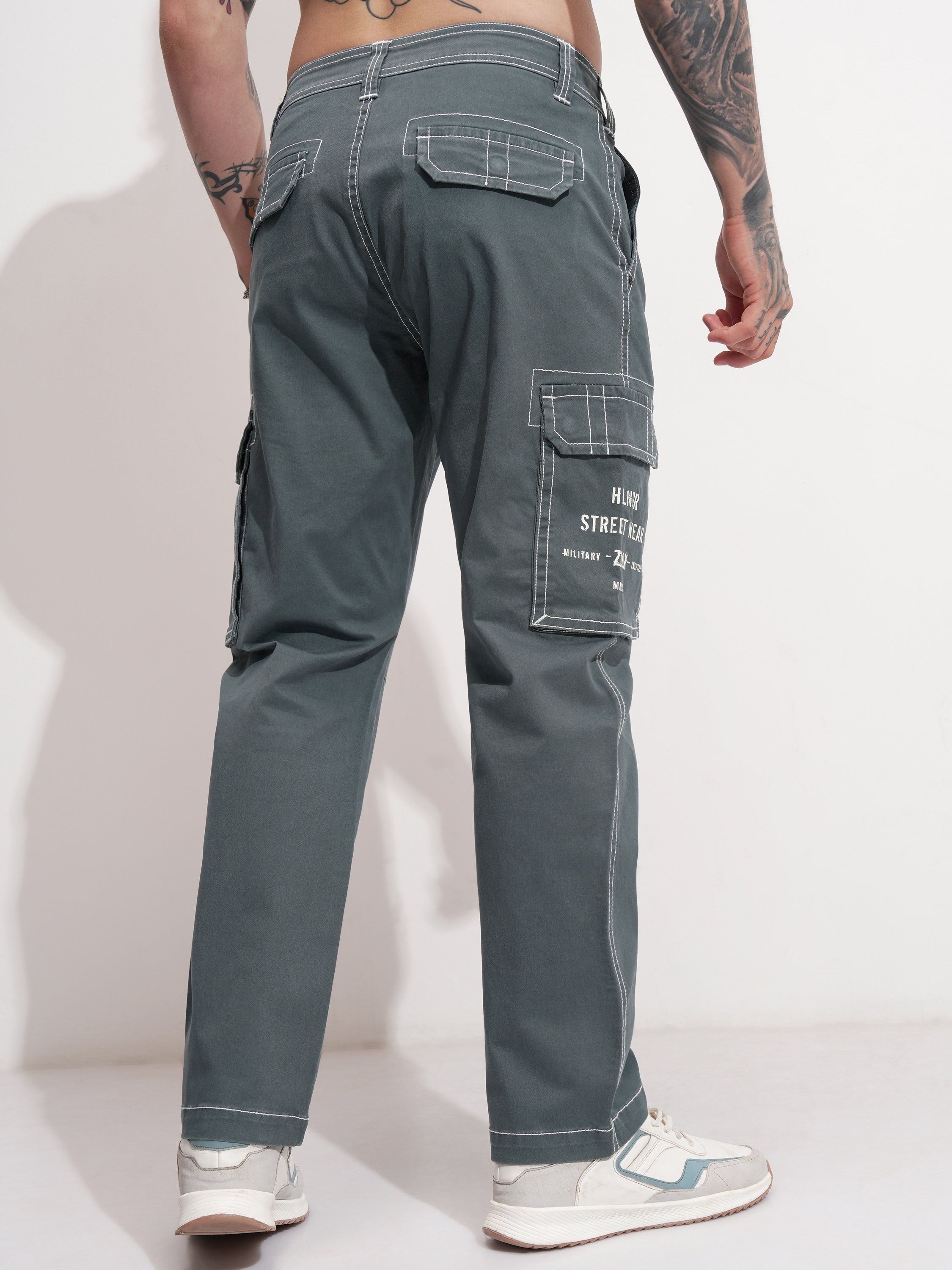 Highlander Men Grey Relaxed Fit Solid Cargo - Grey - Image 3