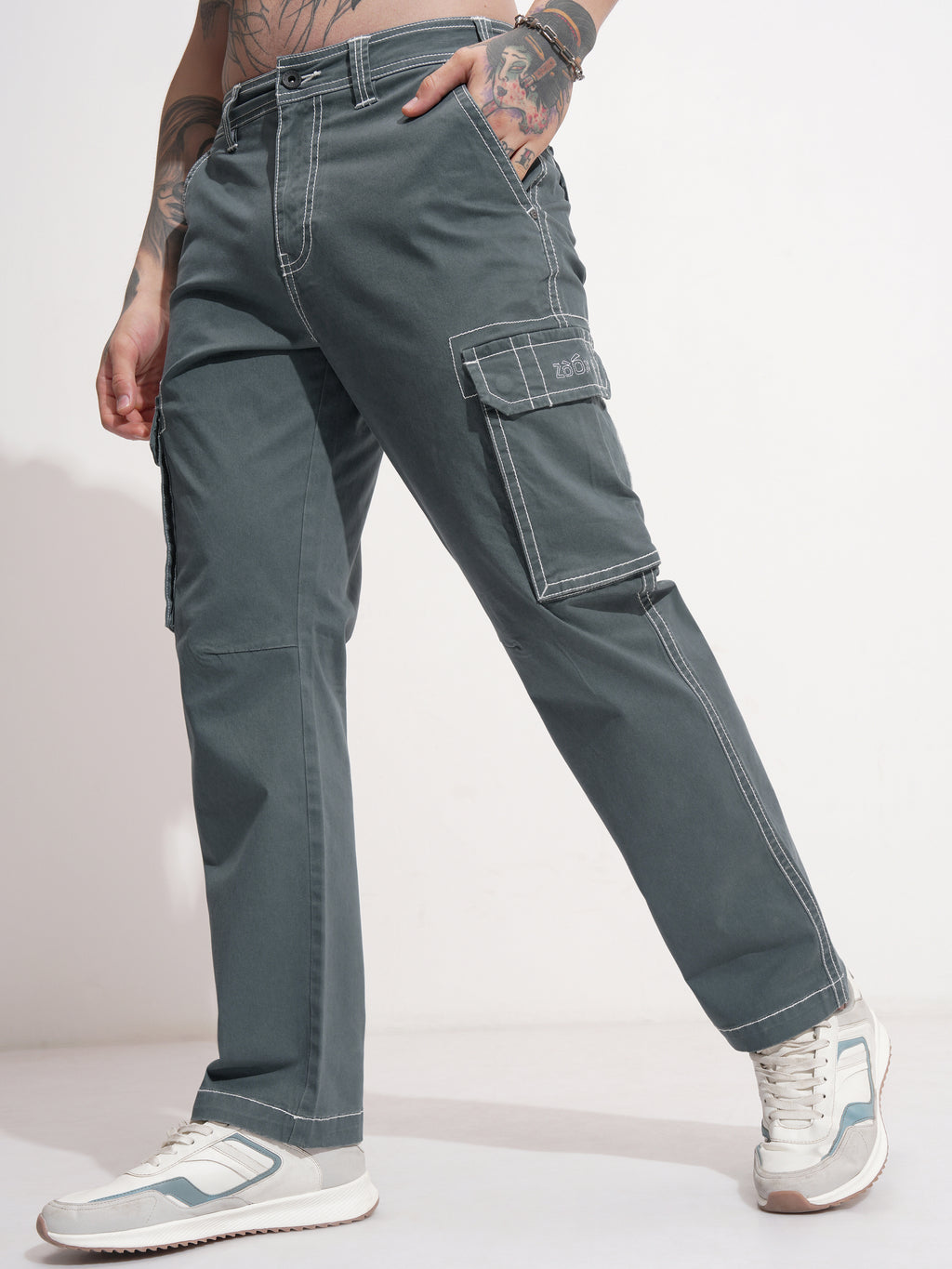 Highlander Men Grey Relaxed Fit Solid Cargo - Grey - Image 4
