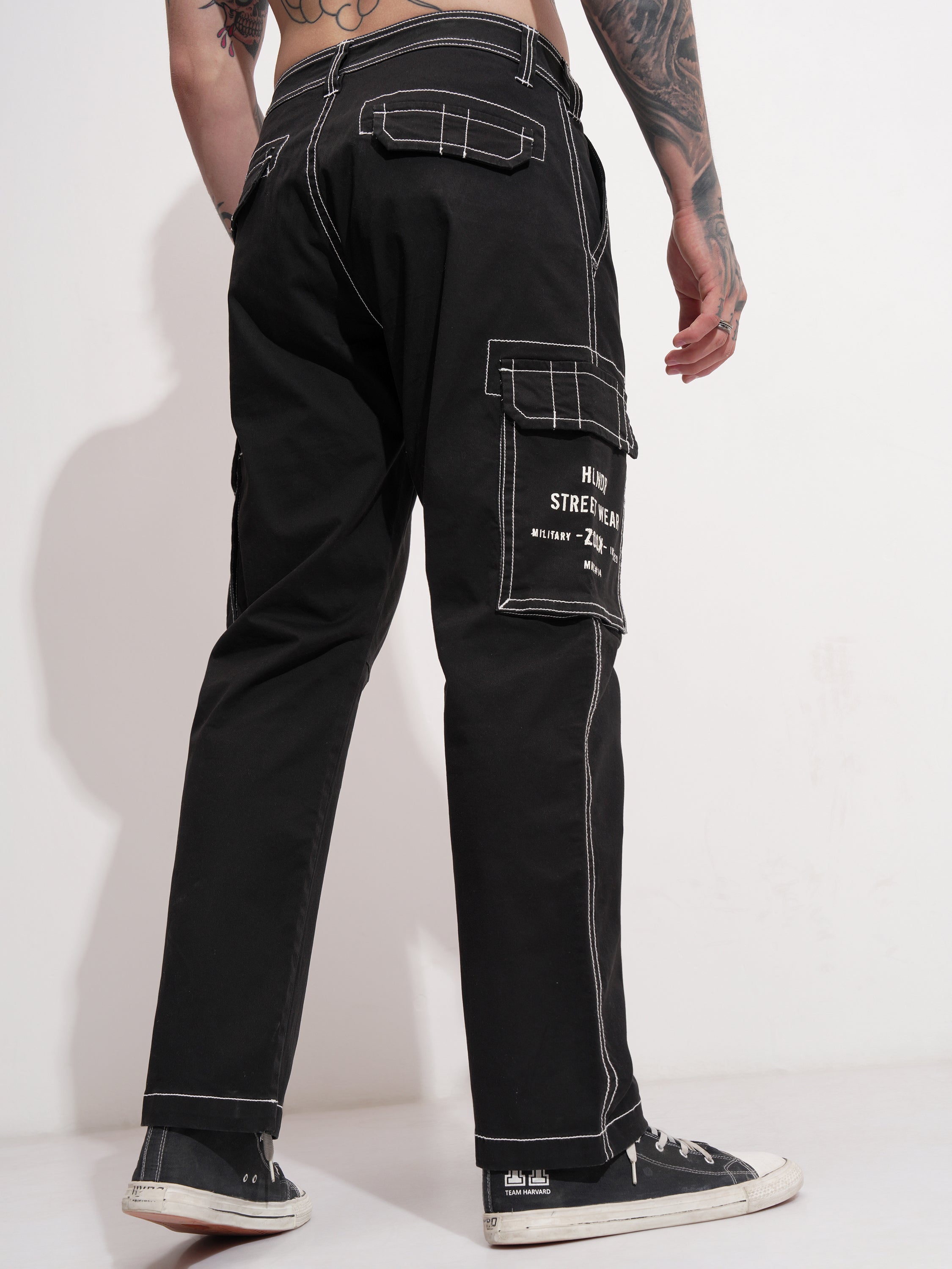Highlander Men Black Regular Fit Solid Cargo - Black - Image 3
