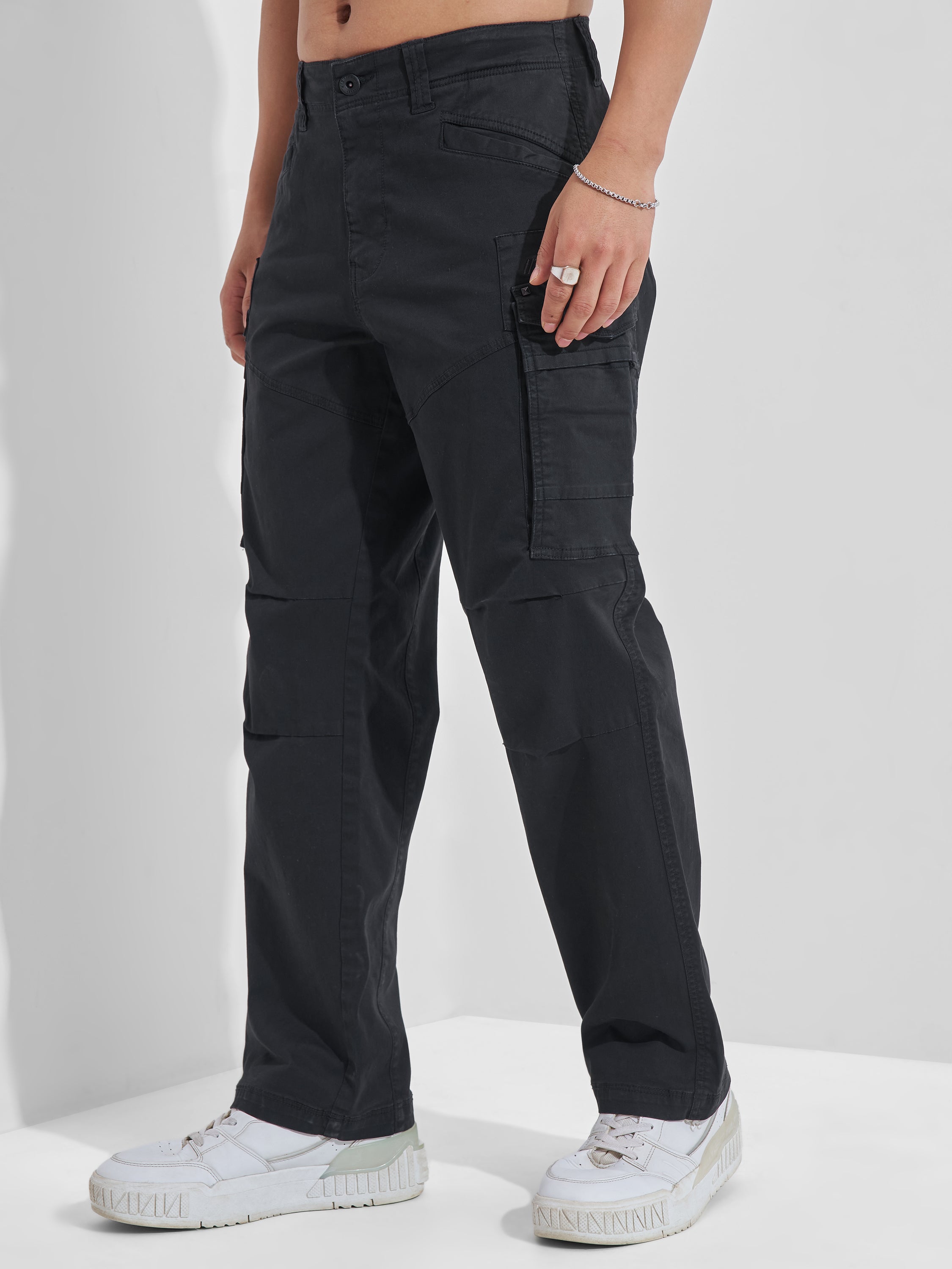 Highlander Men Black Regular Fit Solid Cargos - Black - Image 4