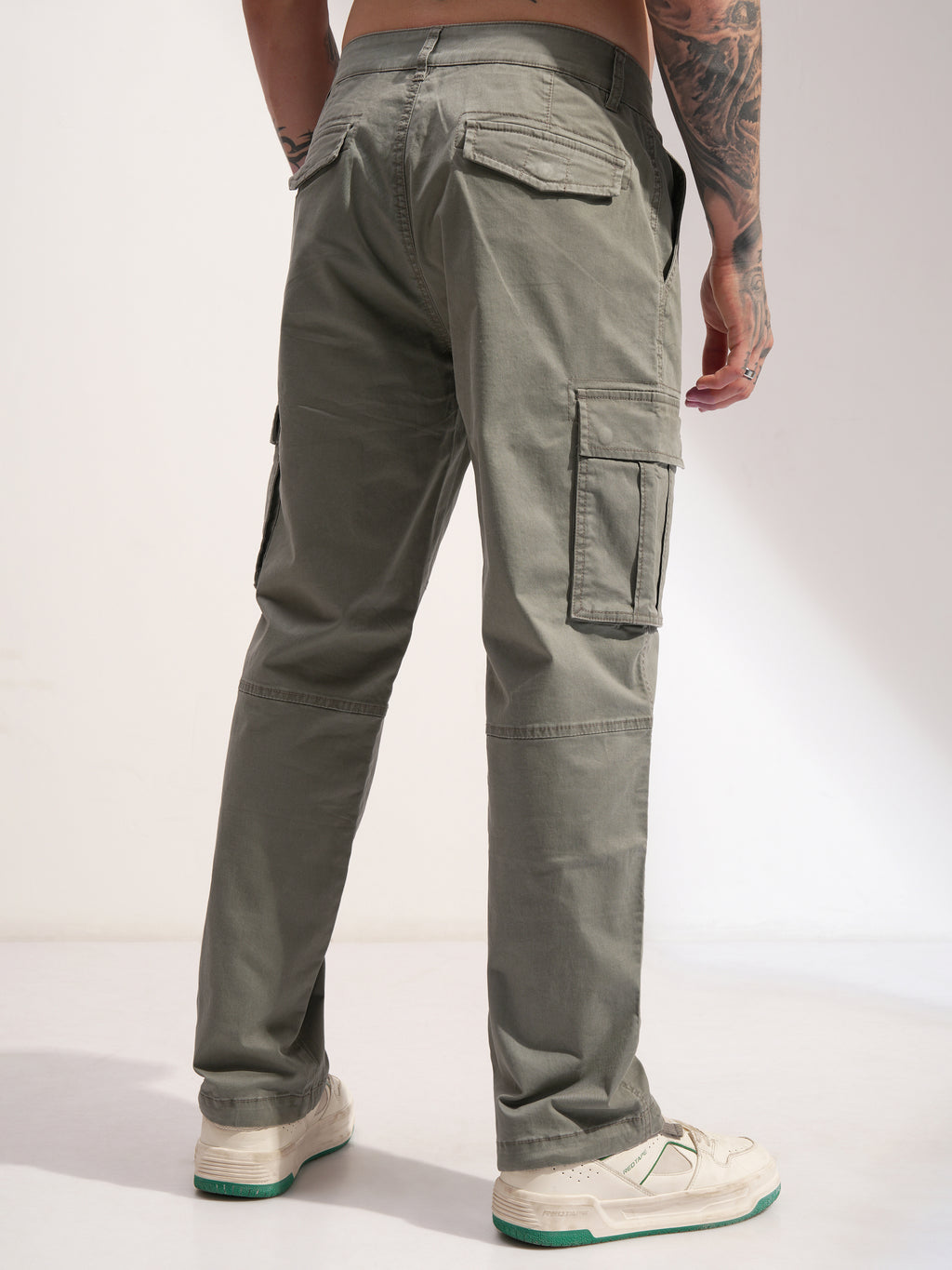 Highlander Men Olive Relaxed Fit Solid Cargo - Olive - Image 3
