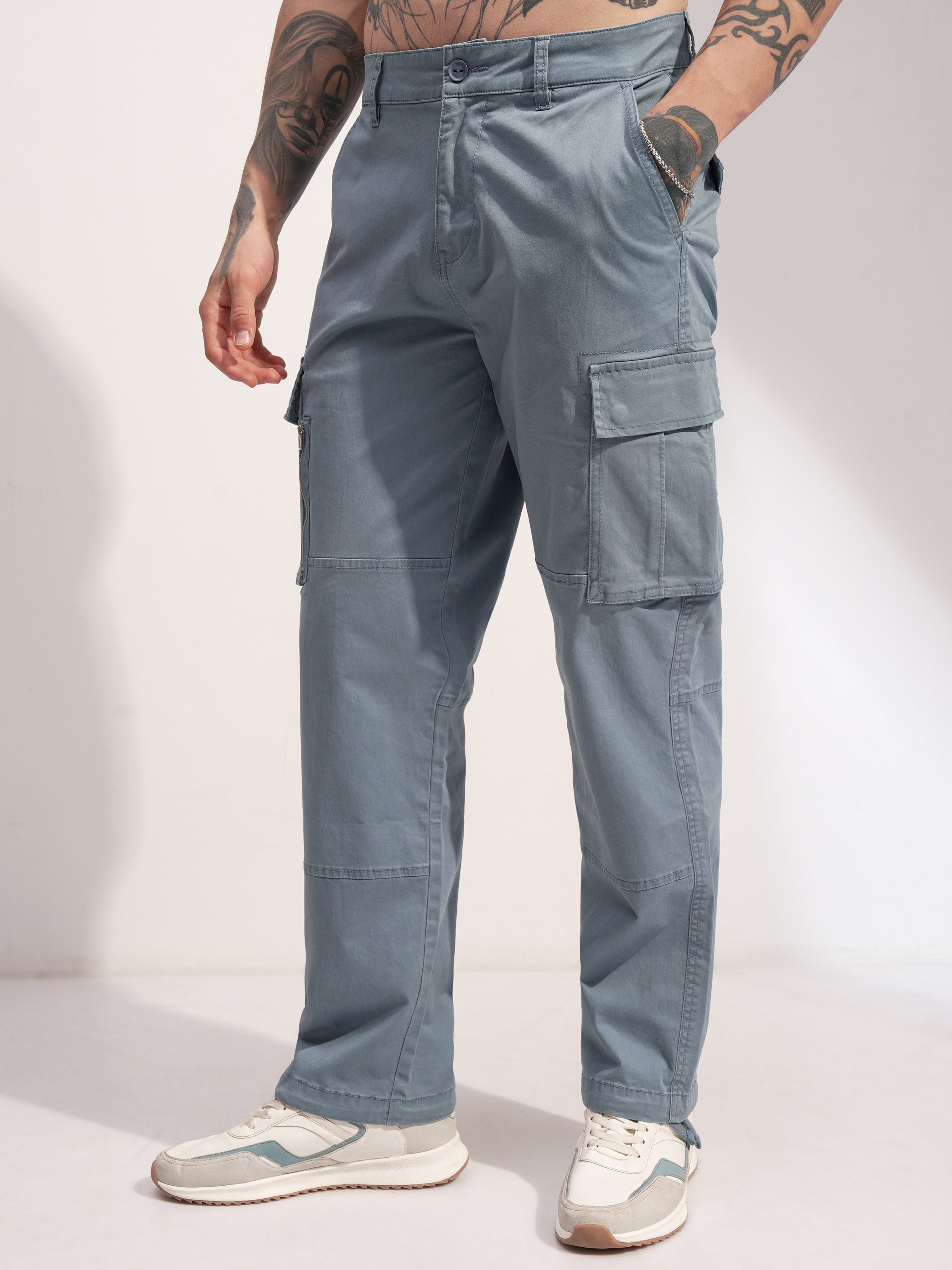 Highlander Men Grey Relaxed Fit Solid Cargo - Grey - Image 4