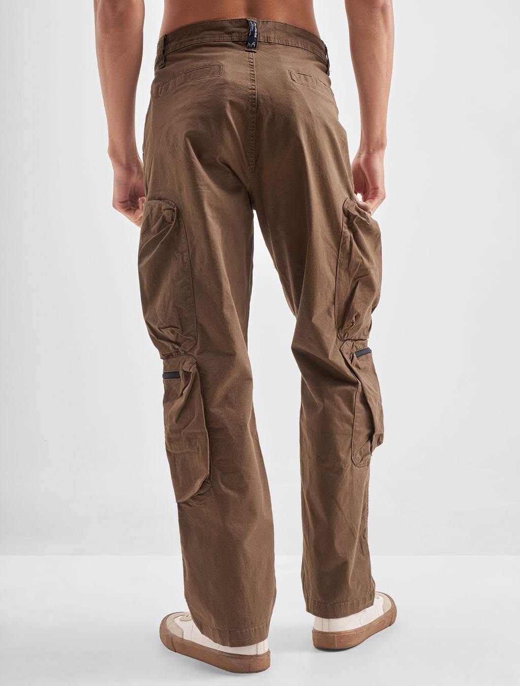 Highlander Men Brown Relaxed Fit Solid Cargos - Brown - Image 3