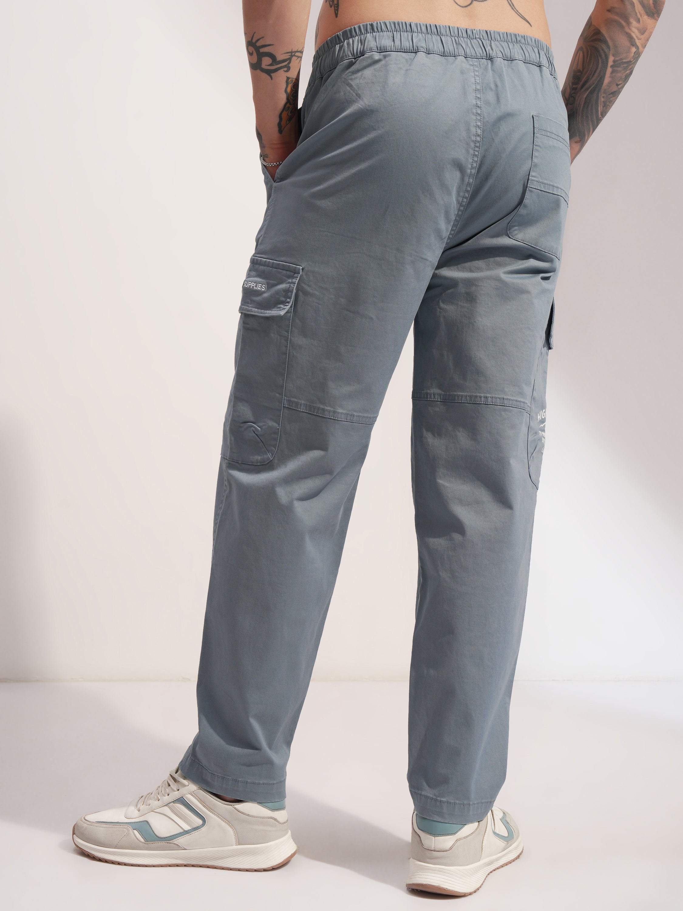 Highlander Men Grey Regular Fit Solid Cargo - Grey - Image 3