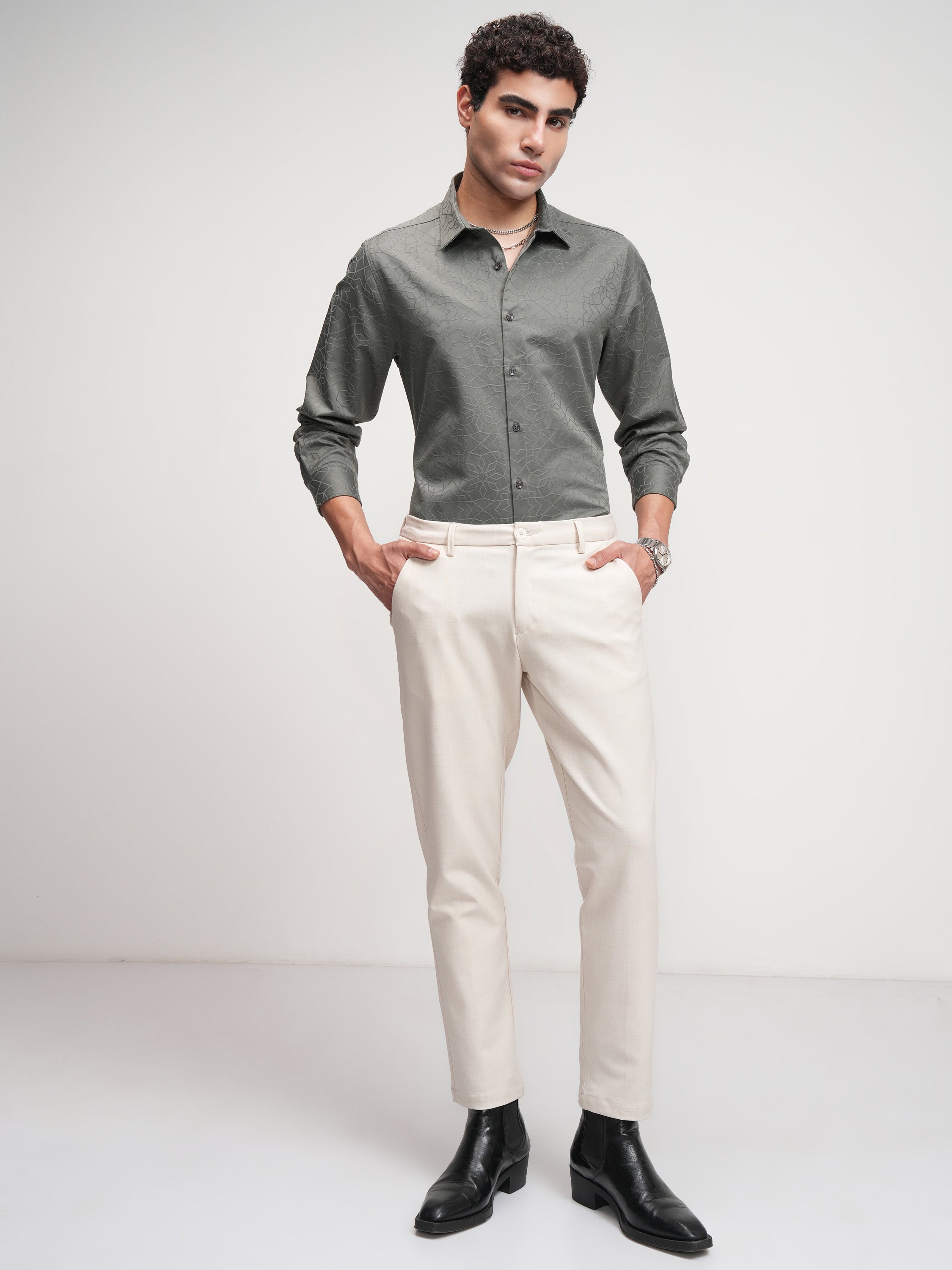 Highlander Men Off White Slim Fit Solid Formal Trouser - Off White - Image 2