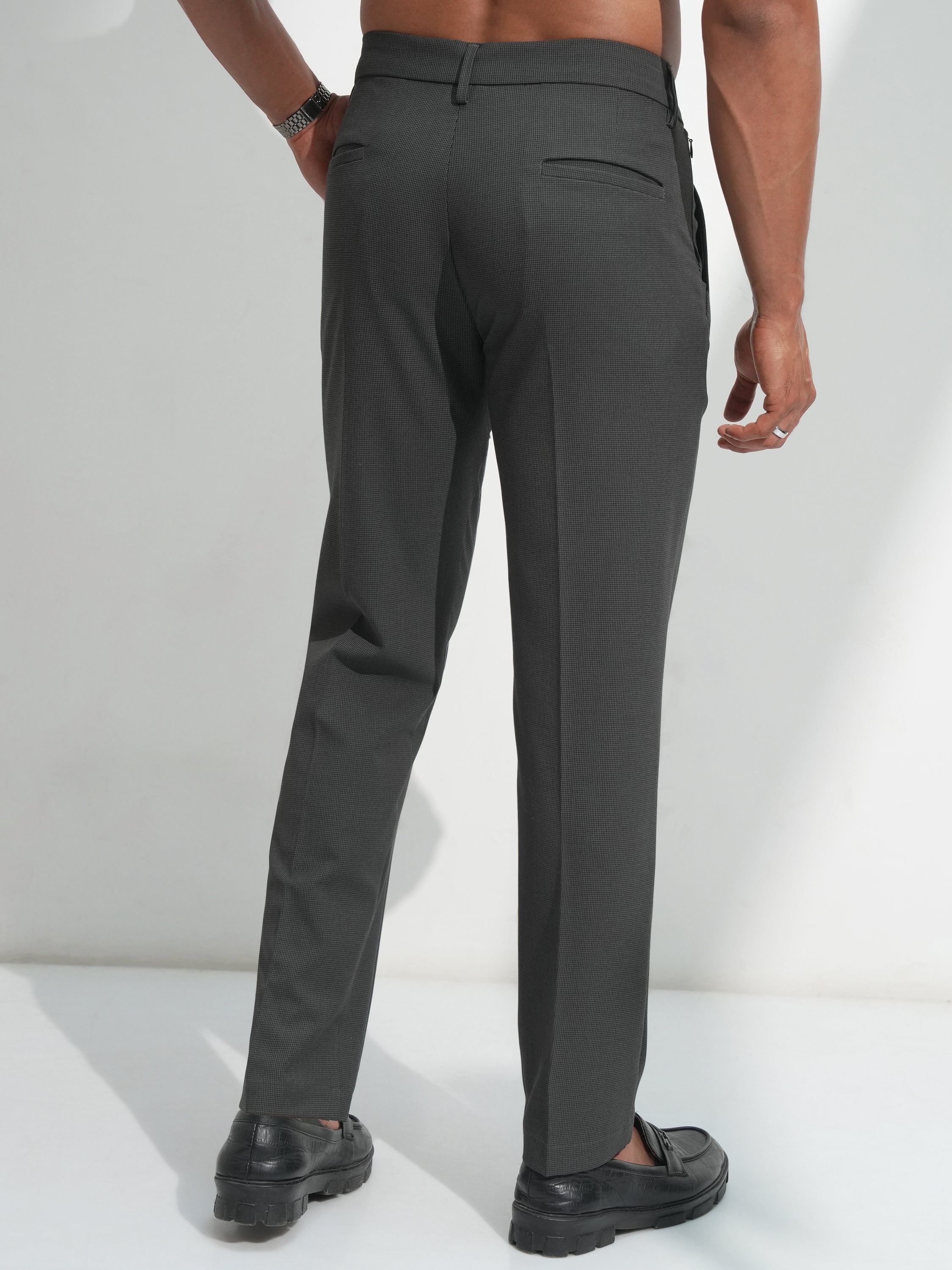 Highlander Men Charcoal Slim Fit Solid Casual Trouser - Charcoal - Image 3