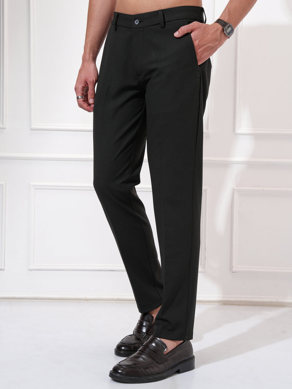 Highlander Men Black Slim Fit Solid Casual Trouser - Black - Image 4