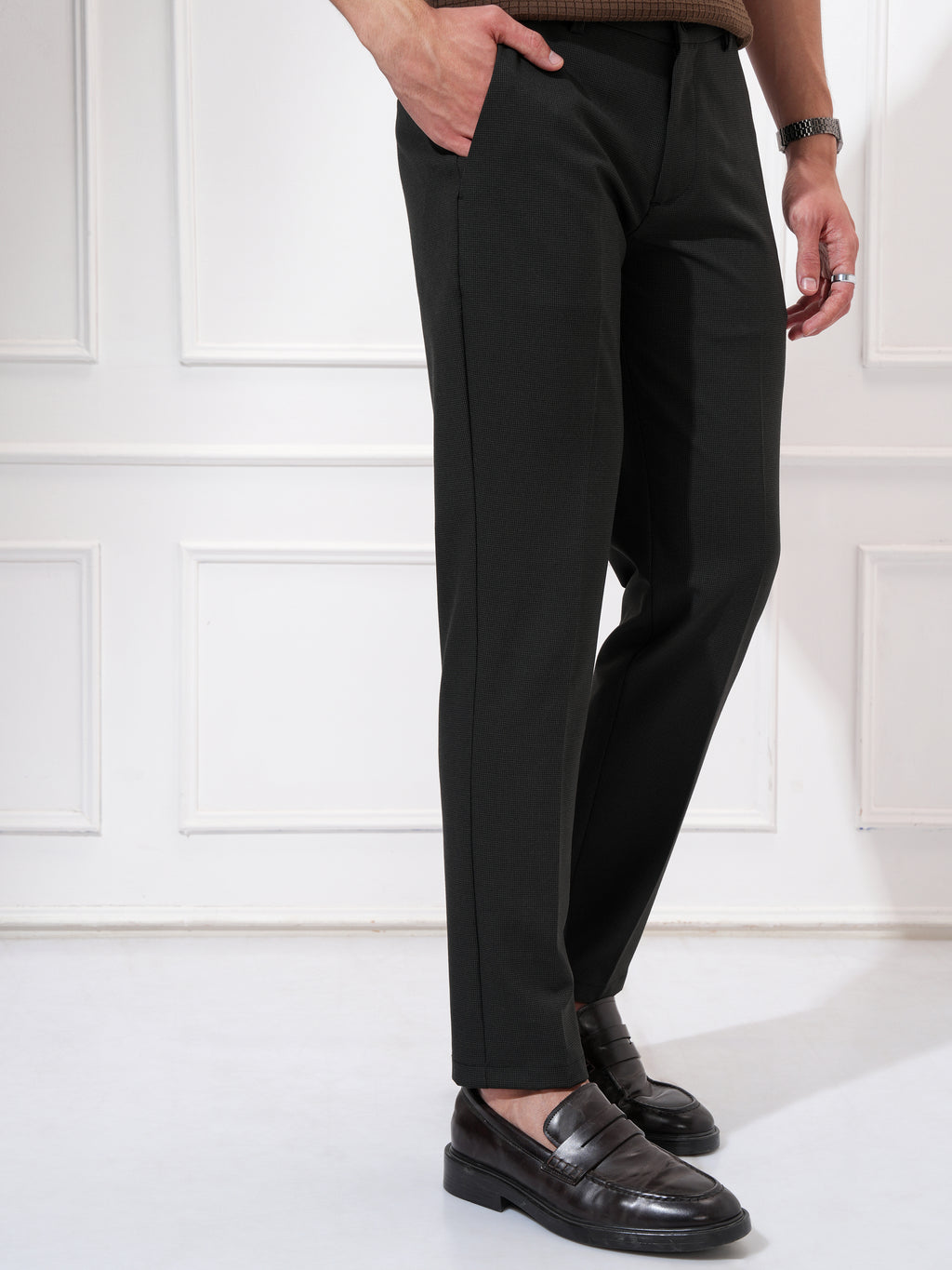 Highlander Men Black Slim Fit Solid Casual Trouser - Black - Image 6