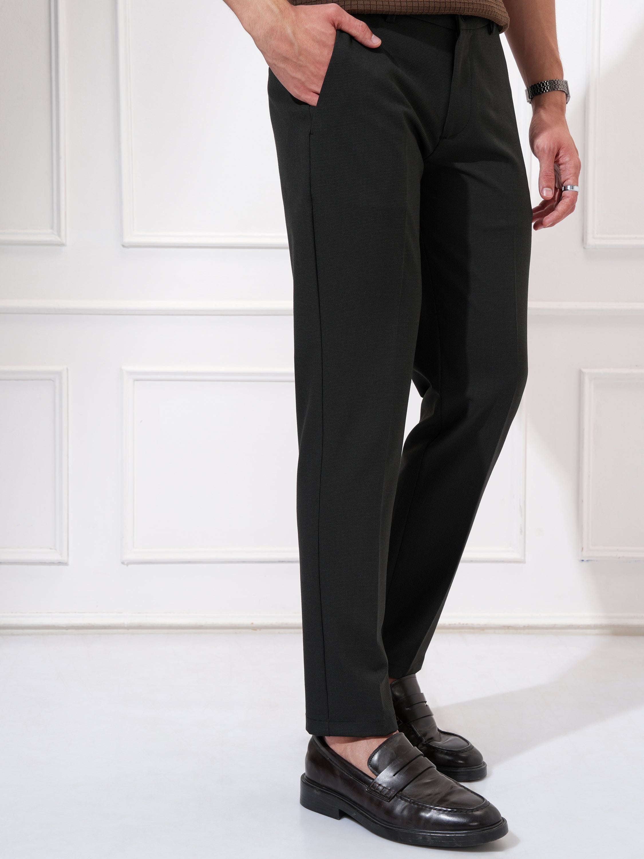 Highlander Men Black Slim Fit Solid Casual Trouser - Black - Image 6