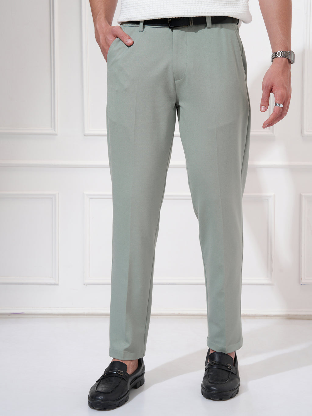 Highlander Men Olive Slim Fit Solid Casual Trouser - Olive - Image 4