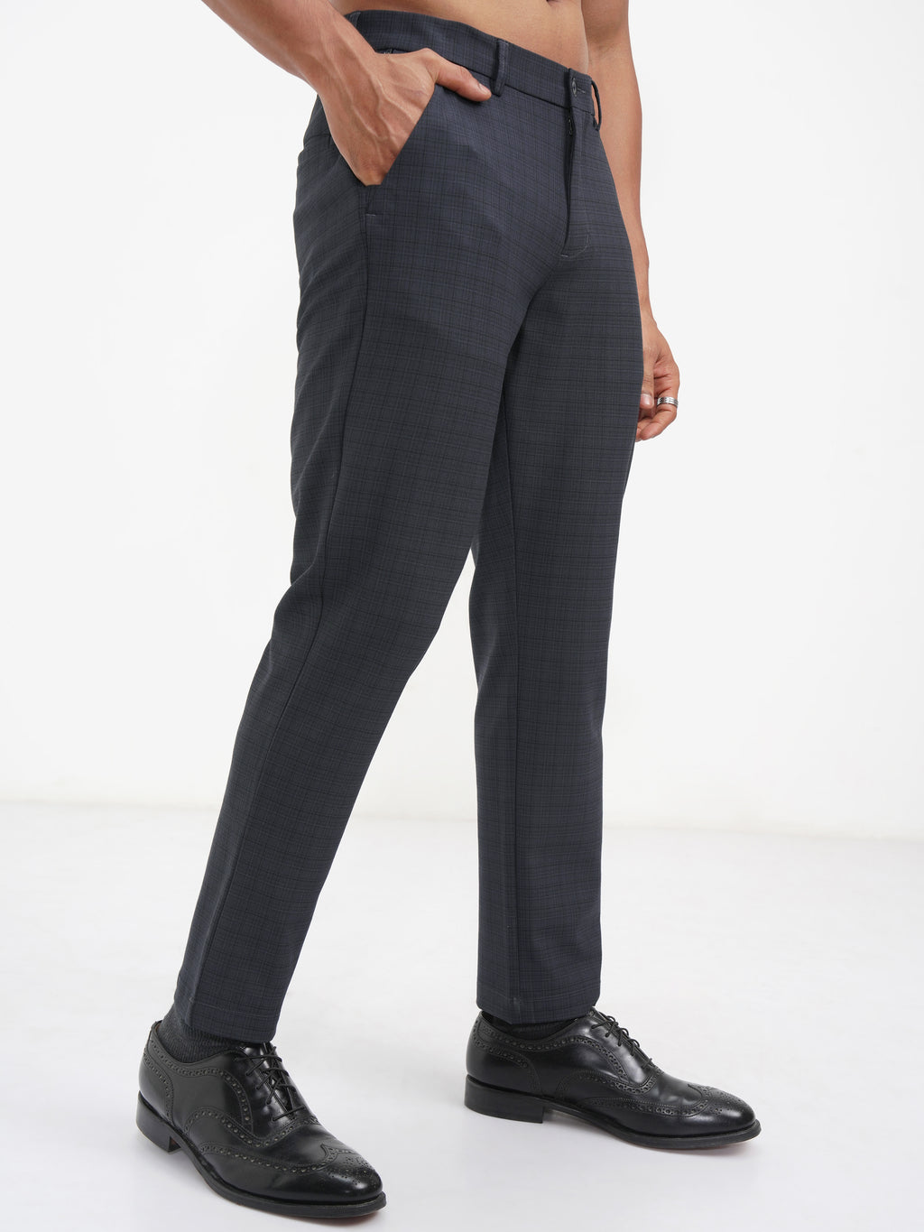 Highlander Men Grey Slim Fit Checked Casual Trouser - Grey - Image 6