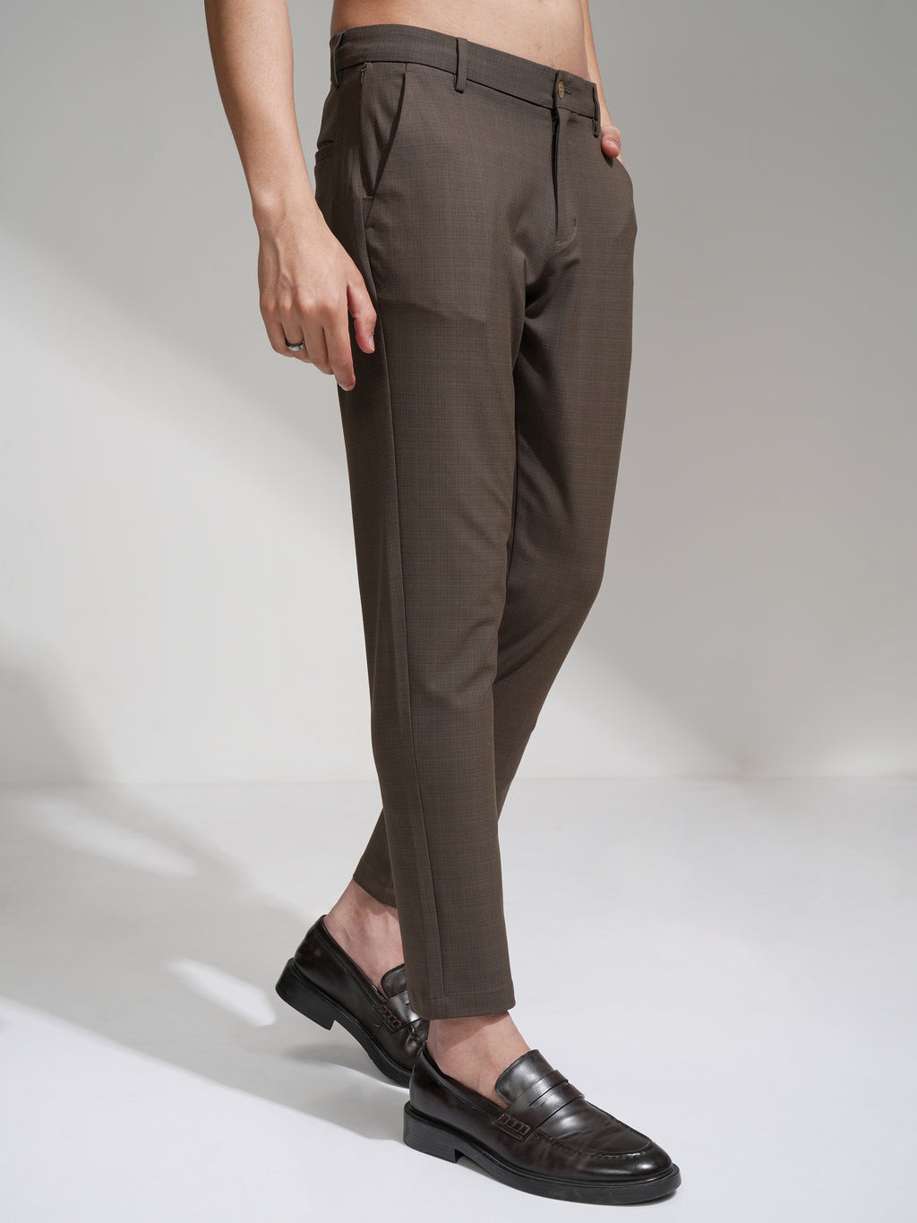 Highlander Men Brown Slim Fit Solid Casual Trouser - Brown - Image 6