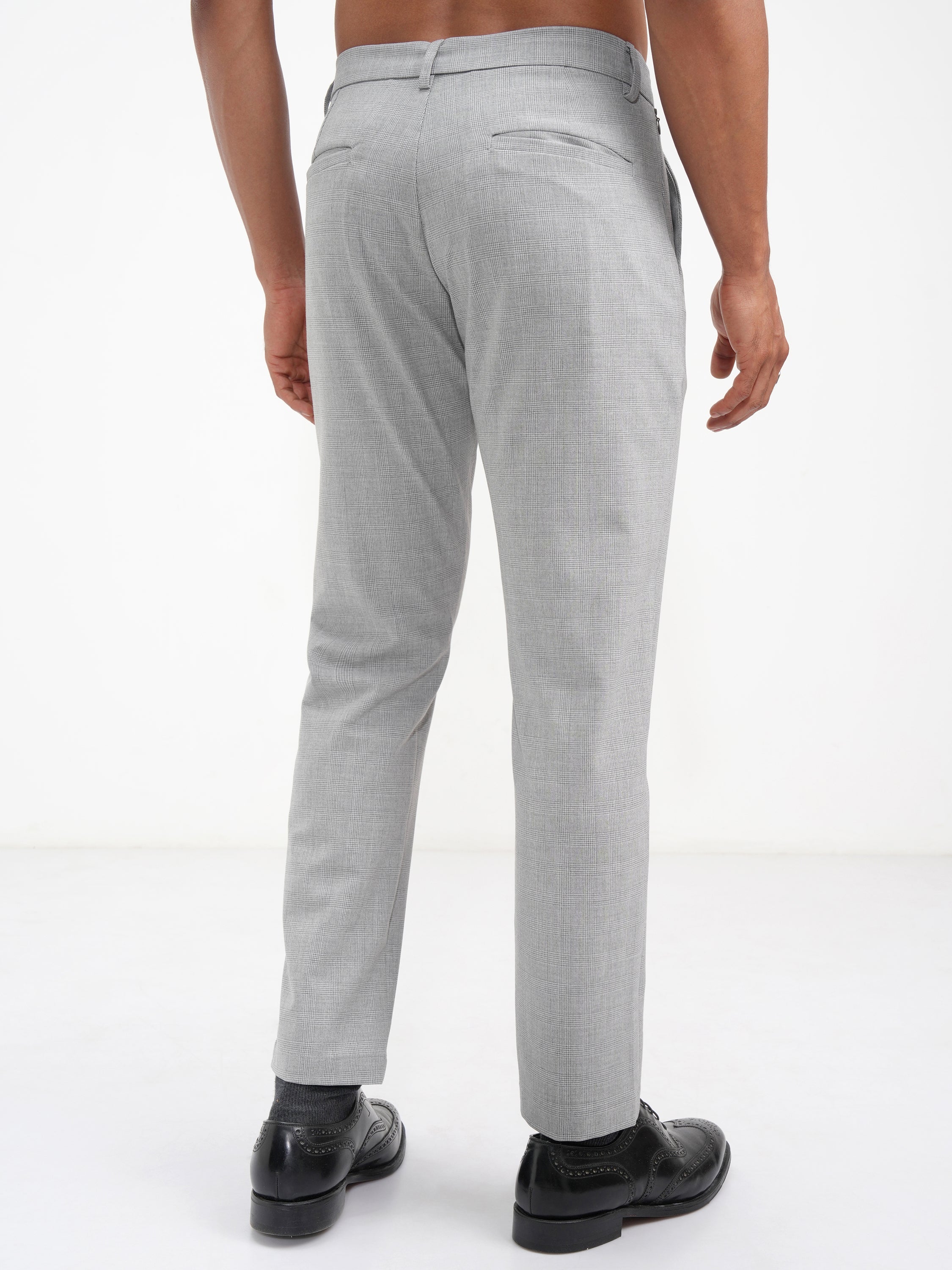Highlander Men Grey Slim Fit Checked Casual Trouser - Grey - Image 3