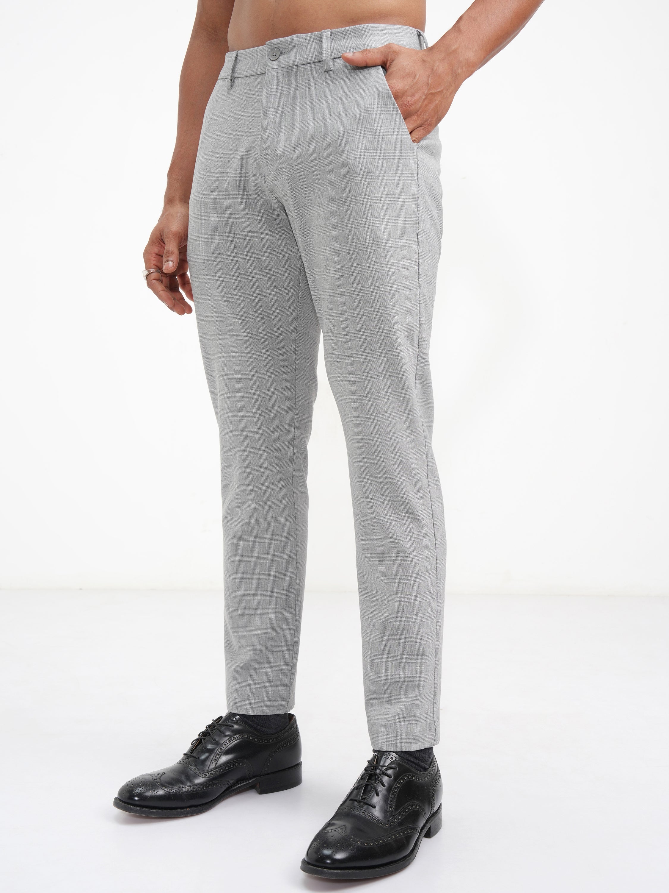 Highlander Men Grey Slim Fit Checked Casual Trouser - Grey - Image 4