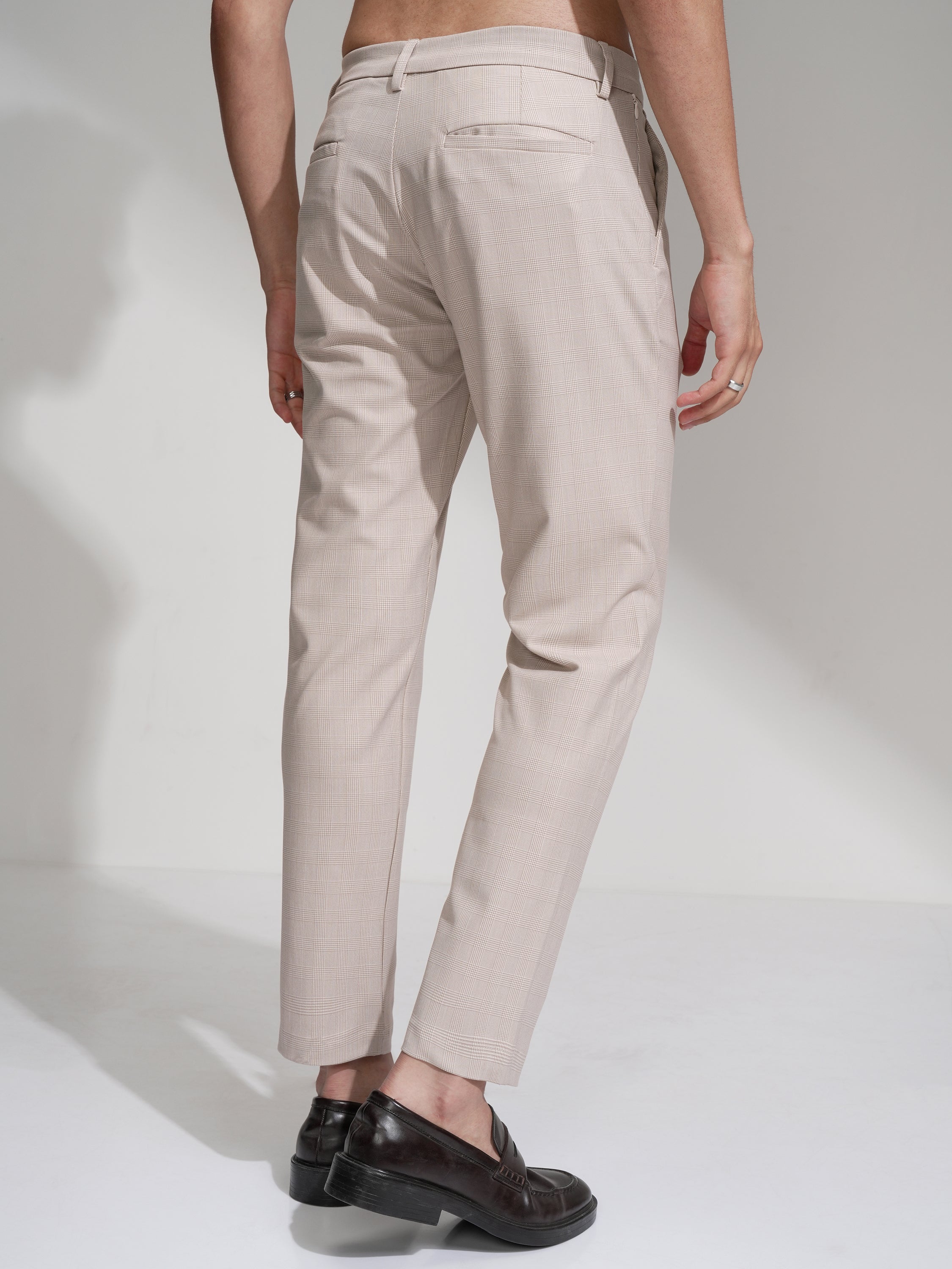 Highlander Men Beige Slim Fit Checked Casual Trouser - Beige - Image 3