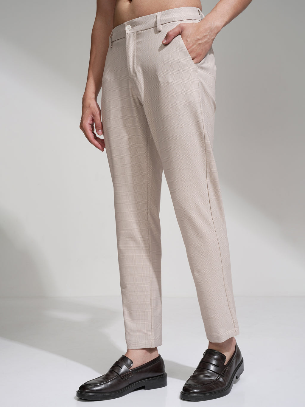 Highlander Men Beige Slim Fit Checked Casual Trouser - Beige - Image 4