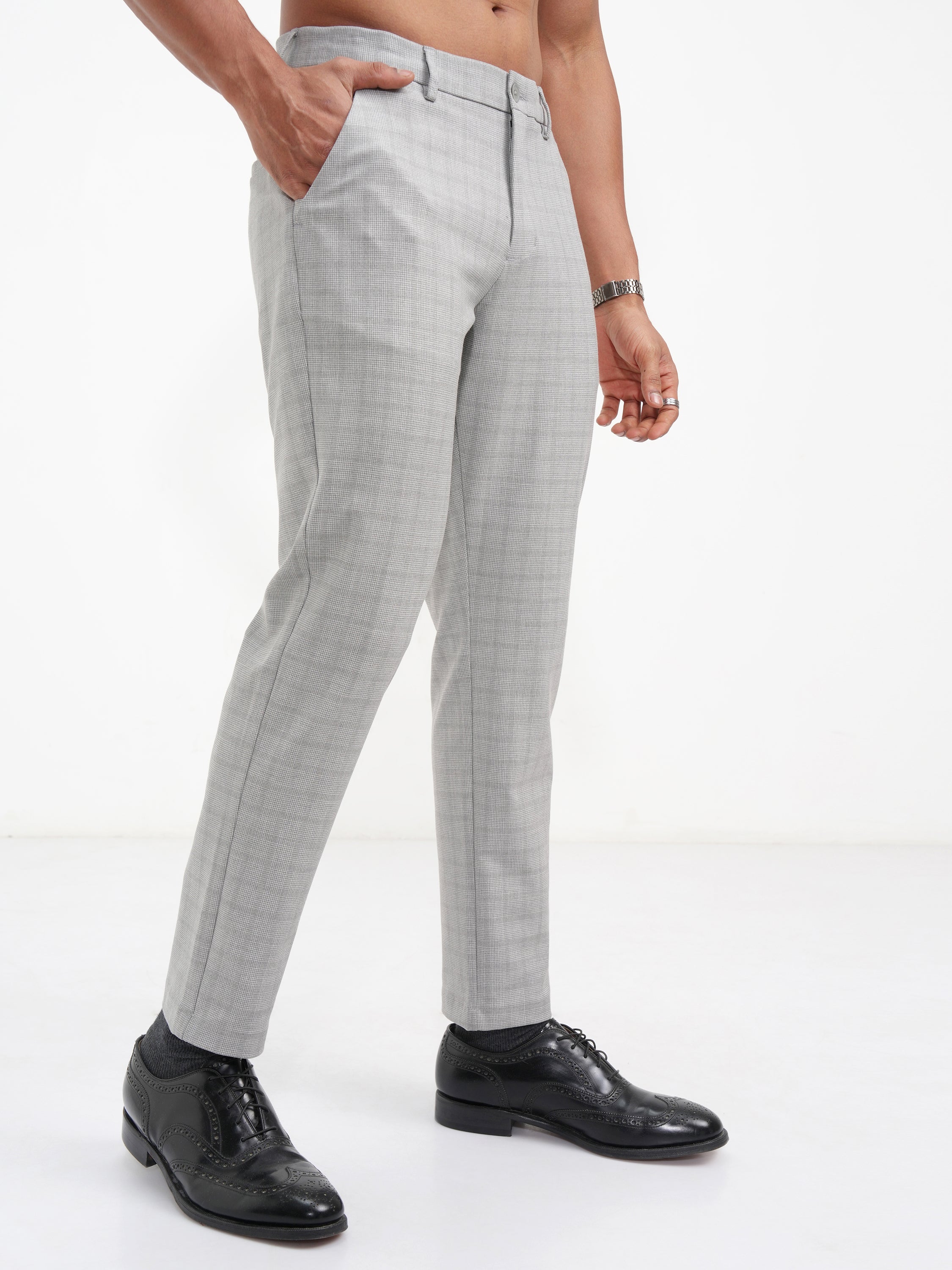 Highlander Men Grey Slim Fit Checked Casual Trouser - Grey - Image 6