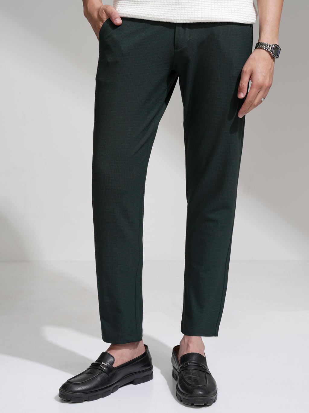 Highlander Men Green Slim Fit Checked Casual Trouser - Green - Image 1