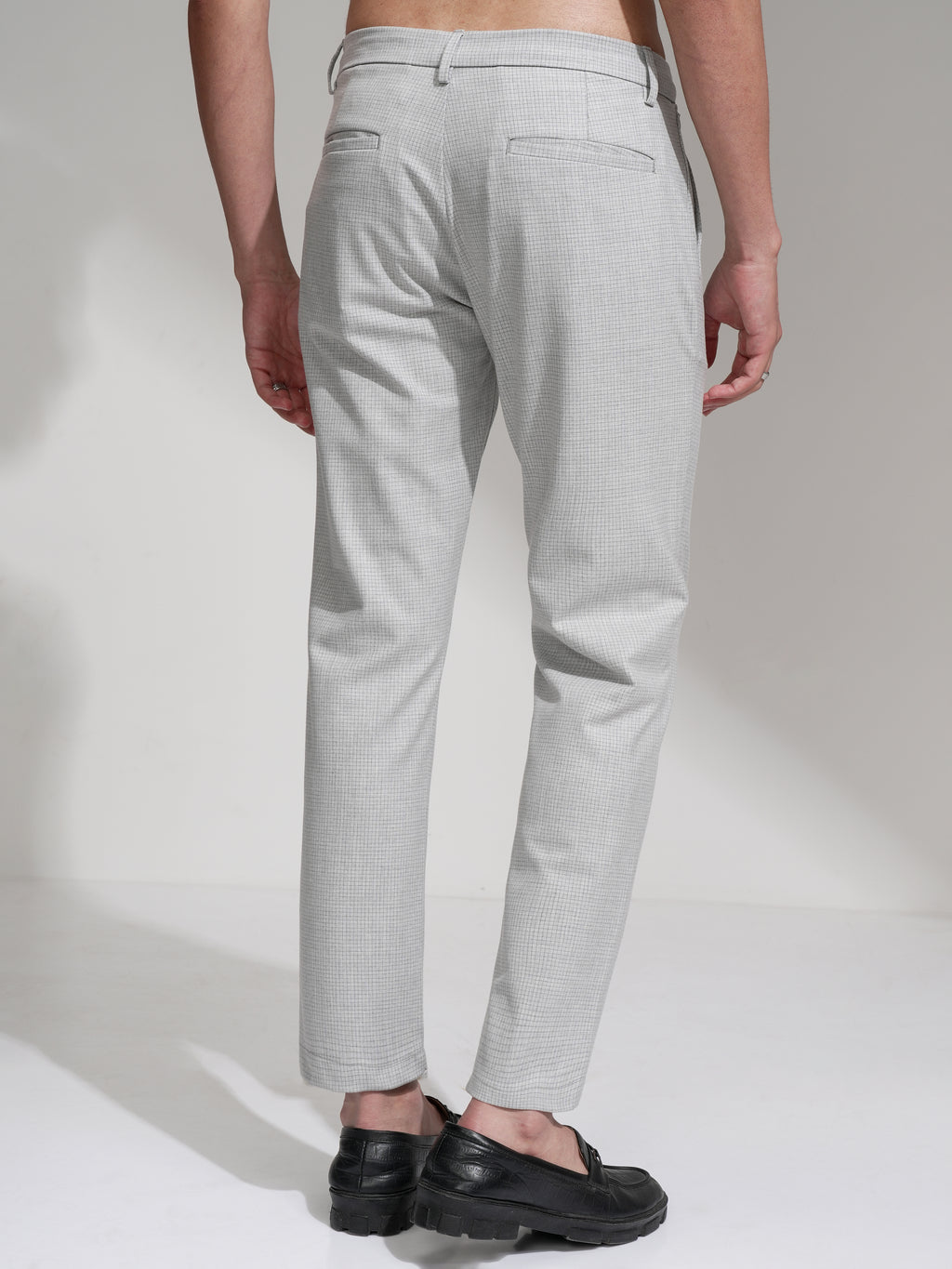 Highlander Men Grey Slim Fit Checked Casual Trouser - Grey - Image 3