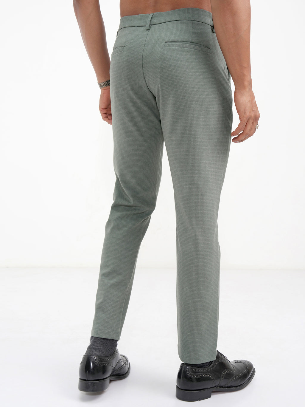 Highlander Men Green Slim Fit Checked Casual Trouser - Green - Image 3