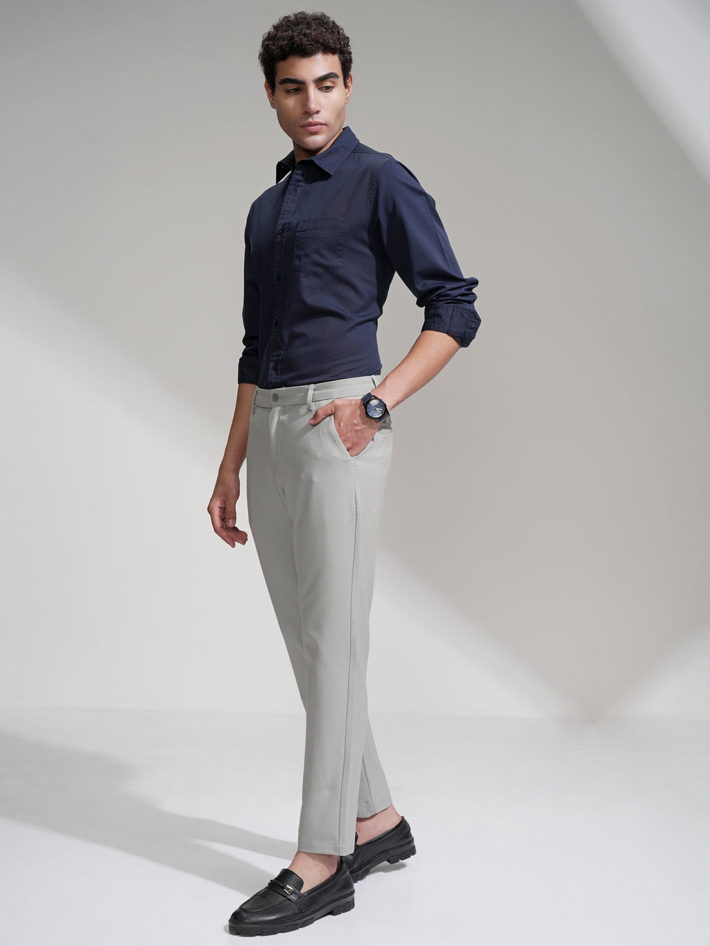 Highlander Men Grey Slim Fit Solid Casual Trouser - Grey - Image 2