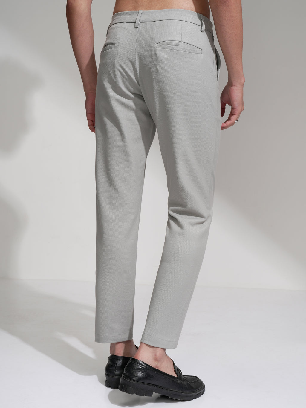 Highlander Men Grey Slim Fit Solid Casual Trouser - Grey - Image 3