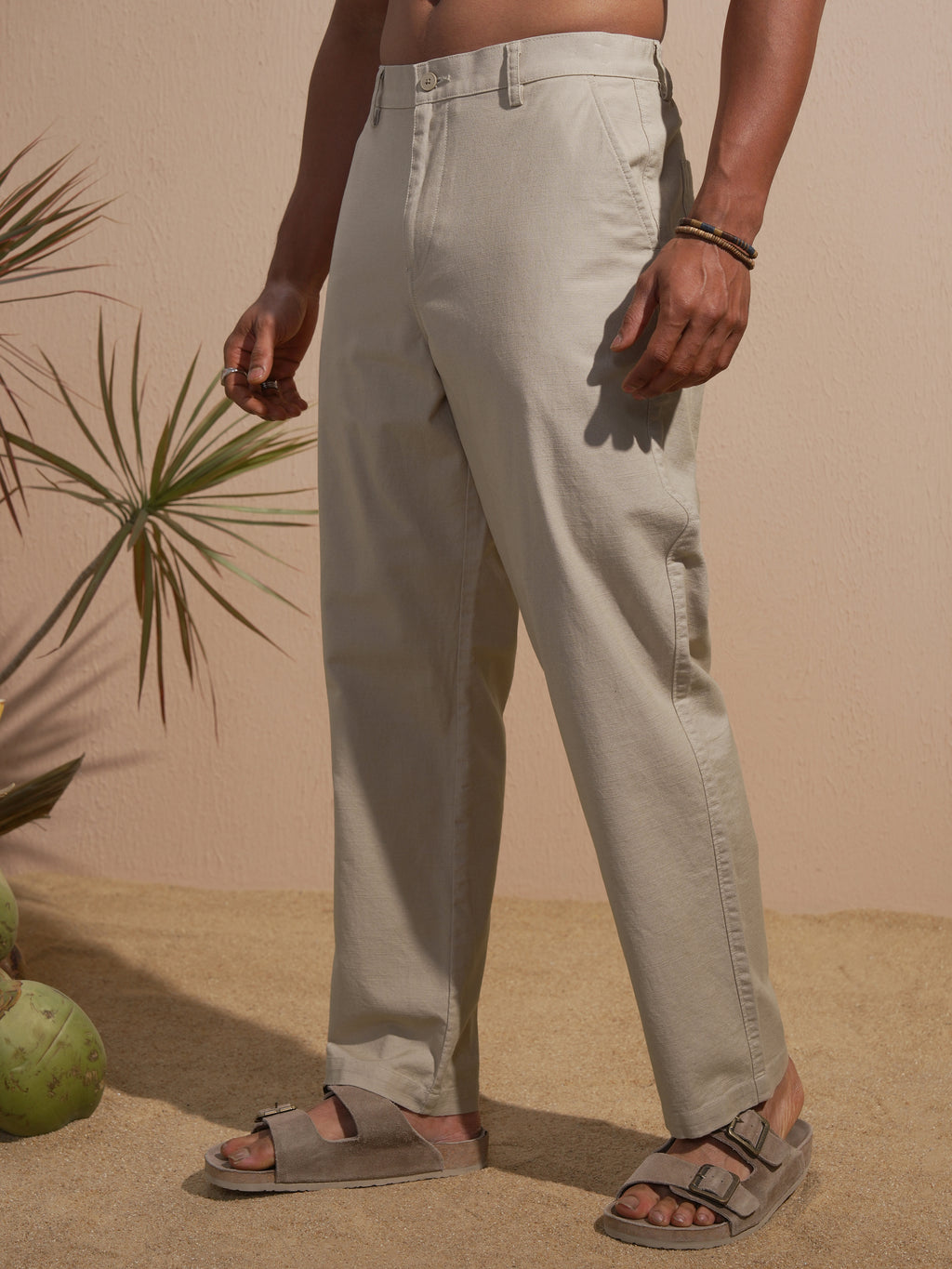 Highlander Men Grey Relaxed Fit Solid Casual Trouser - Grey - Image 4