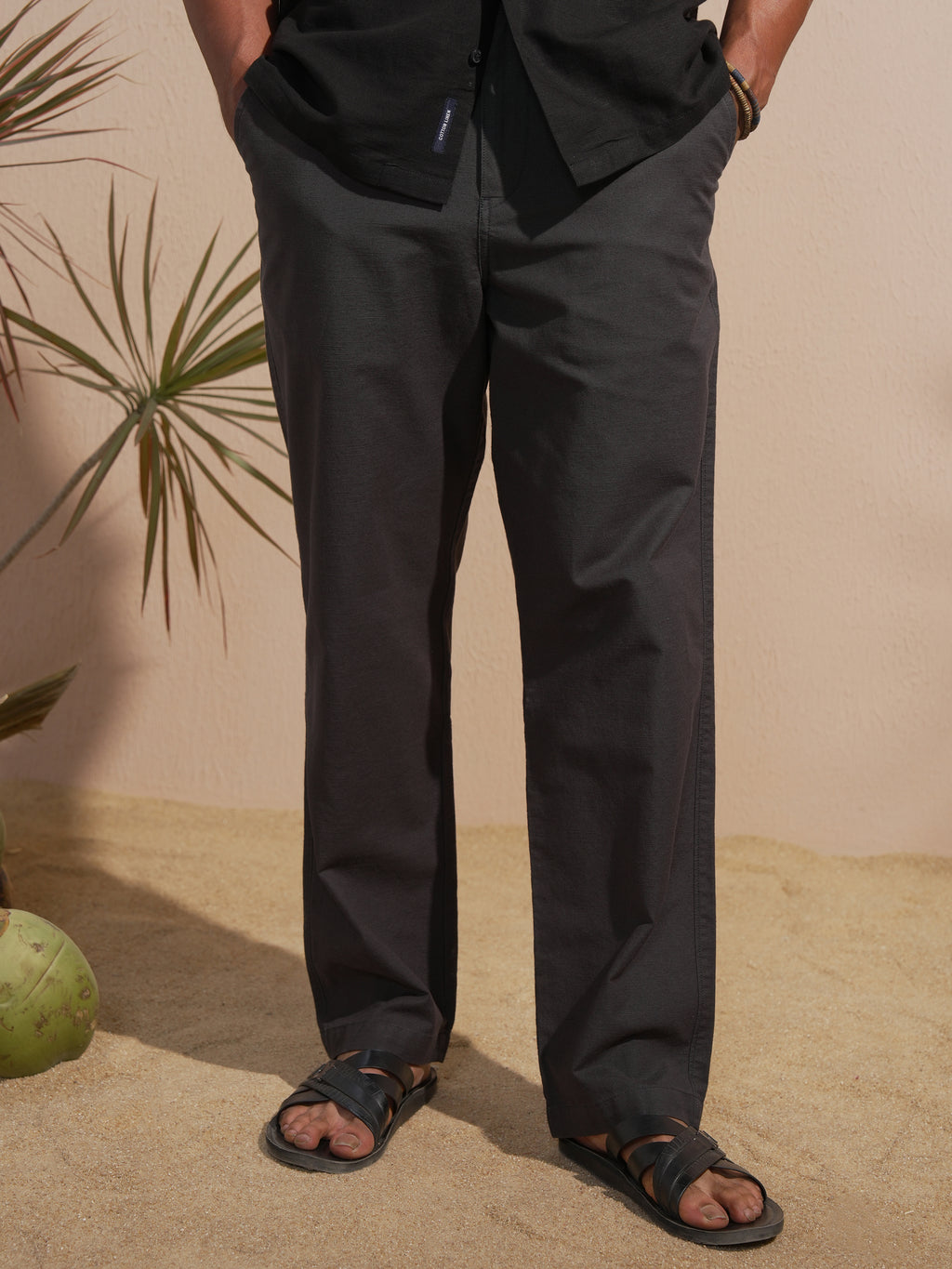 Highlander Men Black Relaxed Fit Solid Casual Trouser - Black - Image 1