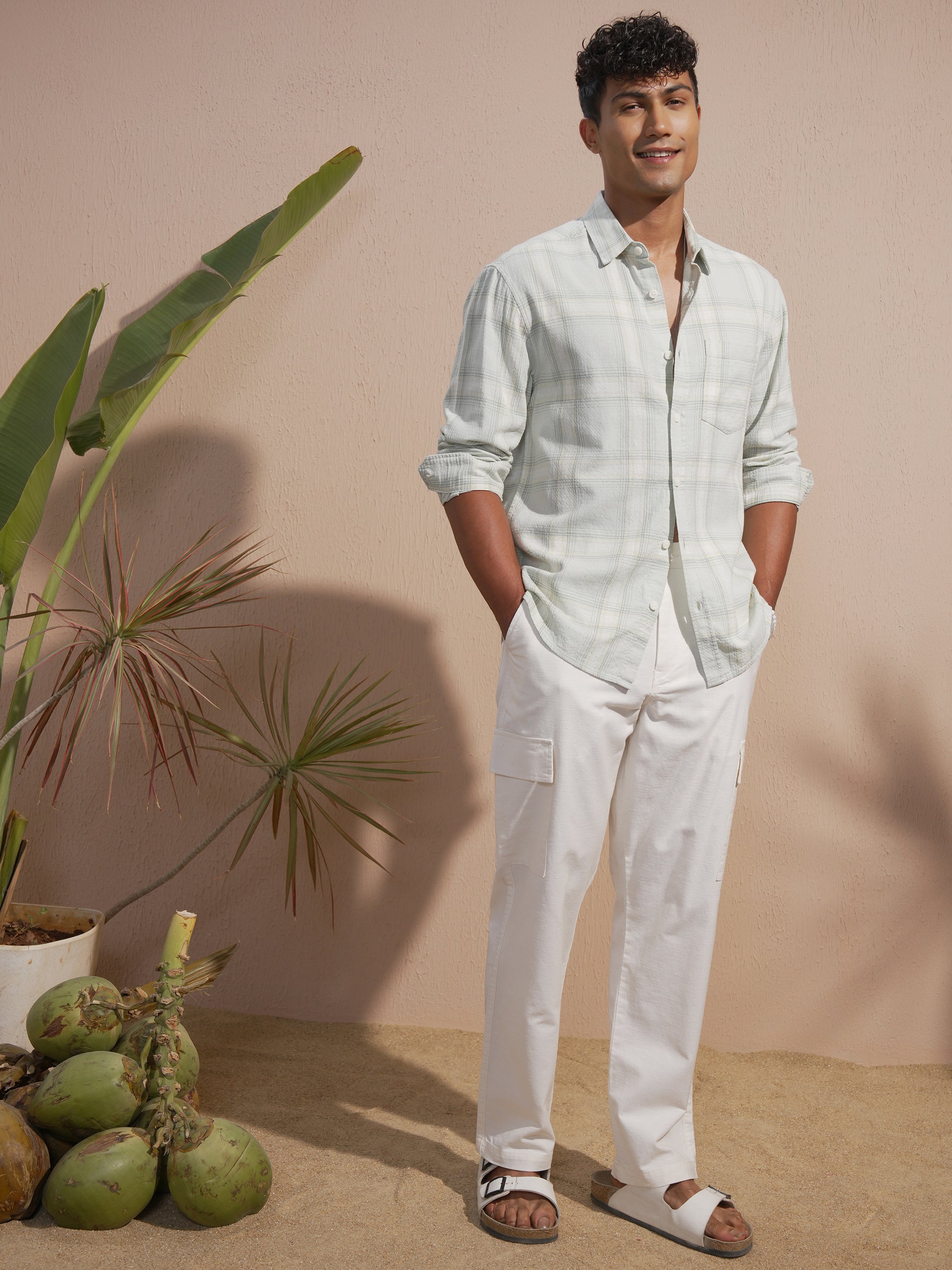 Highlander Men White Relaxed Fit Solid Cargo - White - Image 2