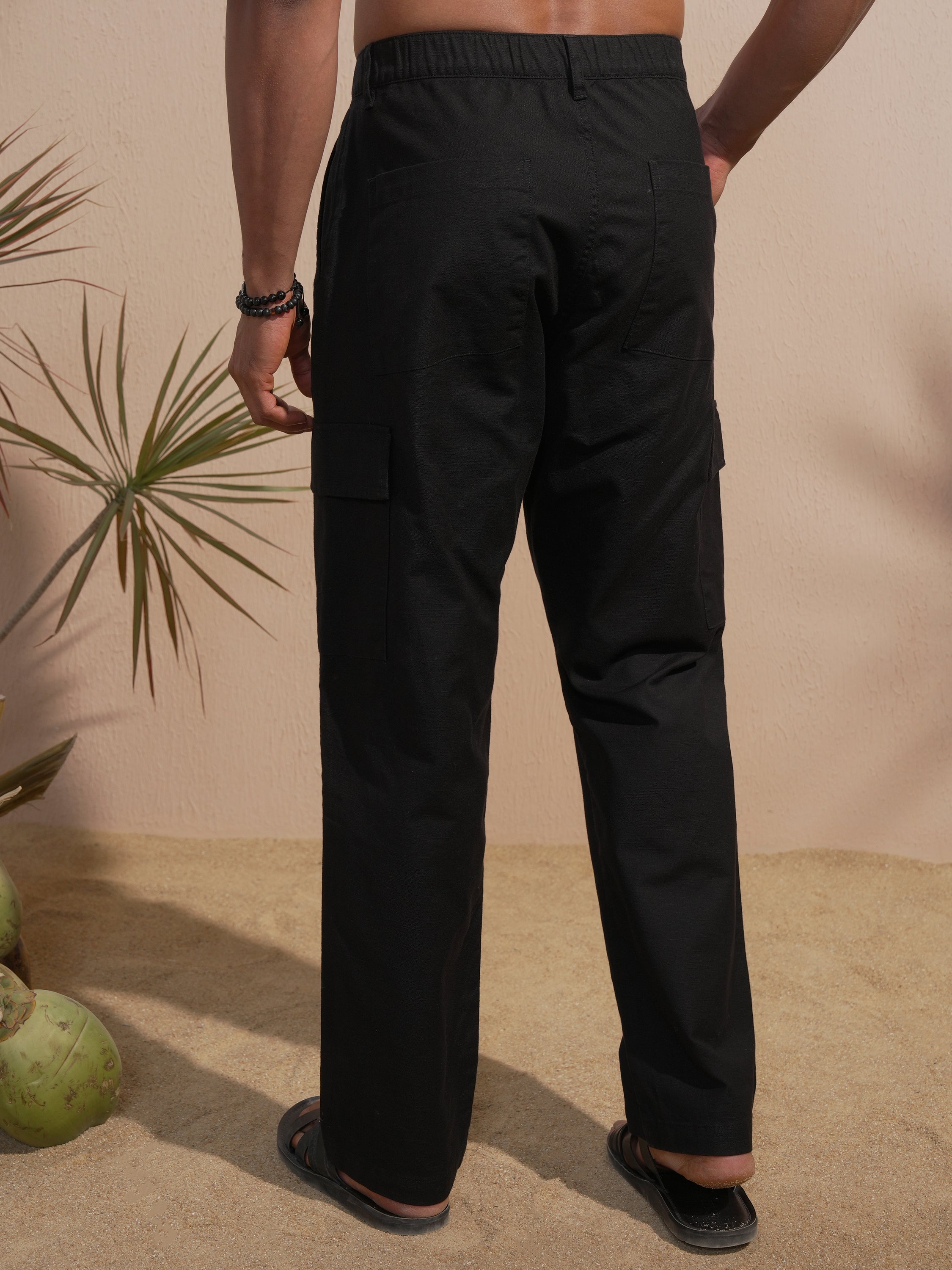 Highlander Men Black Relaxed Fit Solid Cargo - Black - Image 3