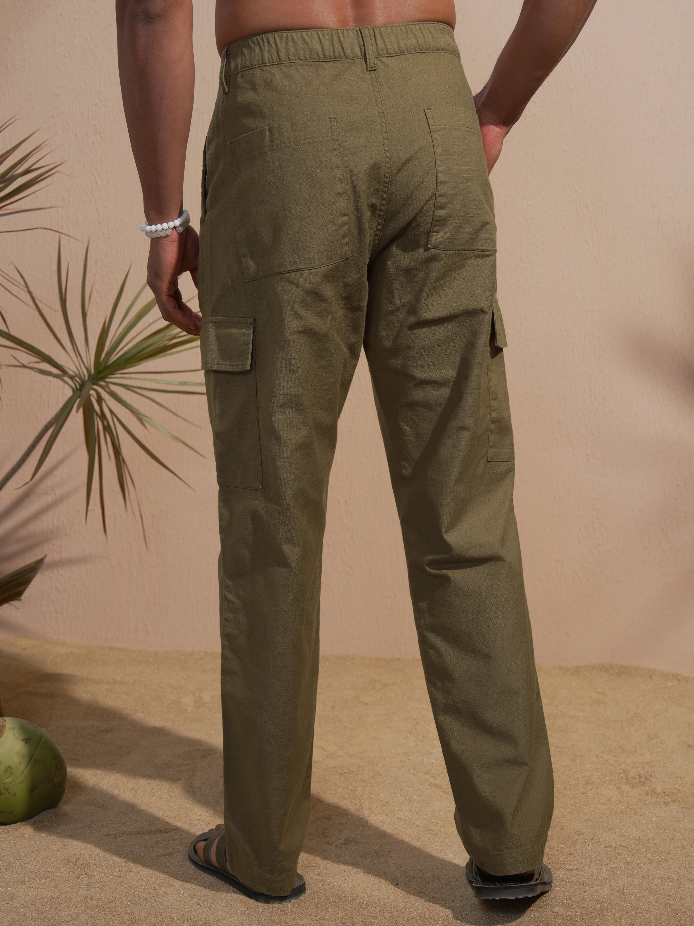 Highlander Men Olive Relaxed Fit Solid Cargo - Olive - Image 3