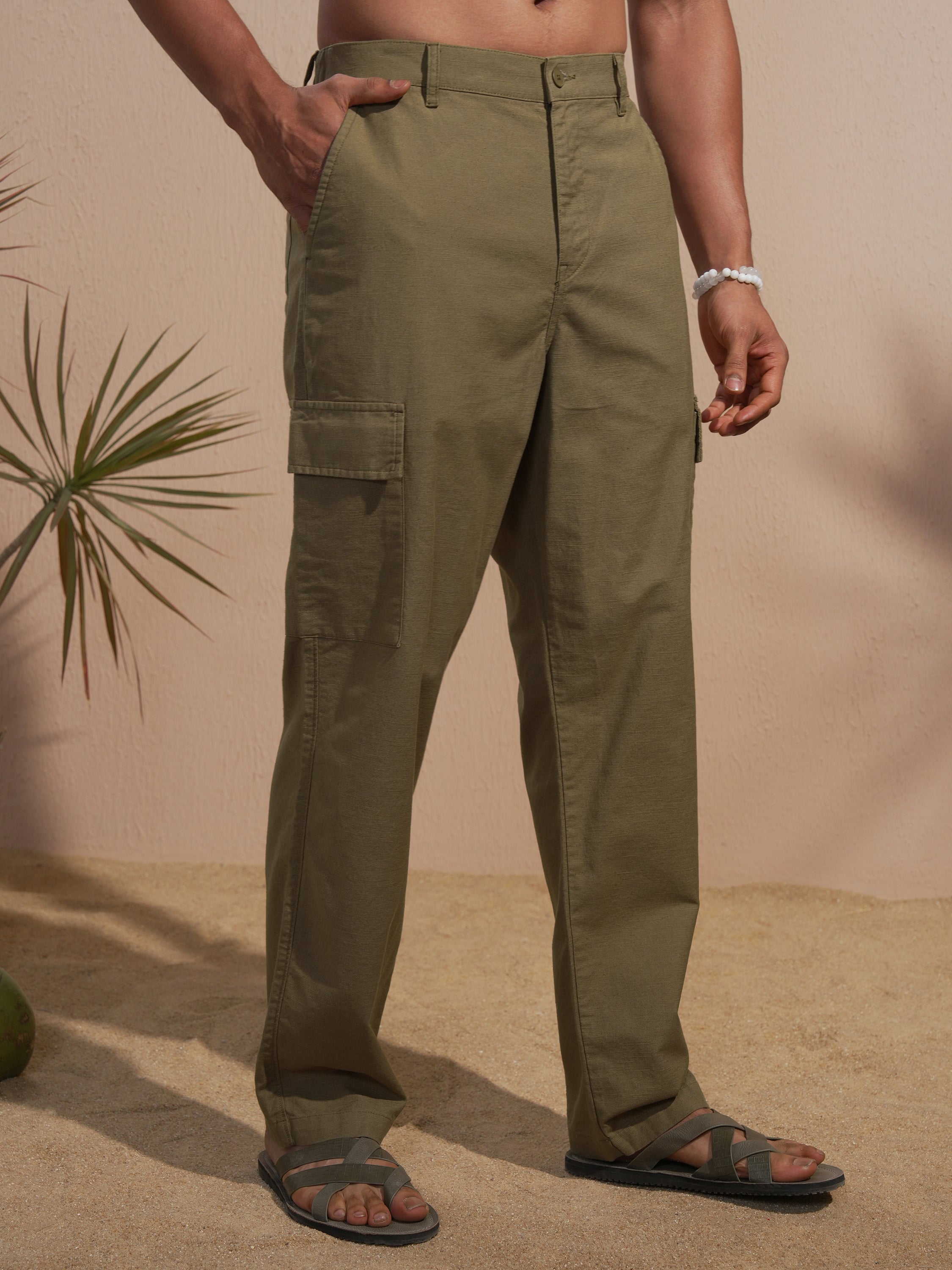 Highlander Men Olive Relaxed Fit Solid Cargo - Olive - Image 6