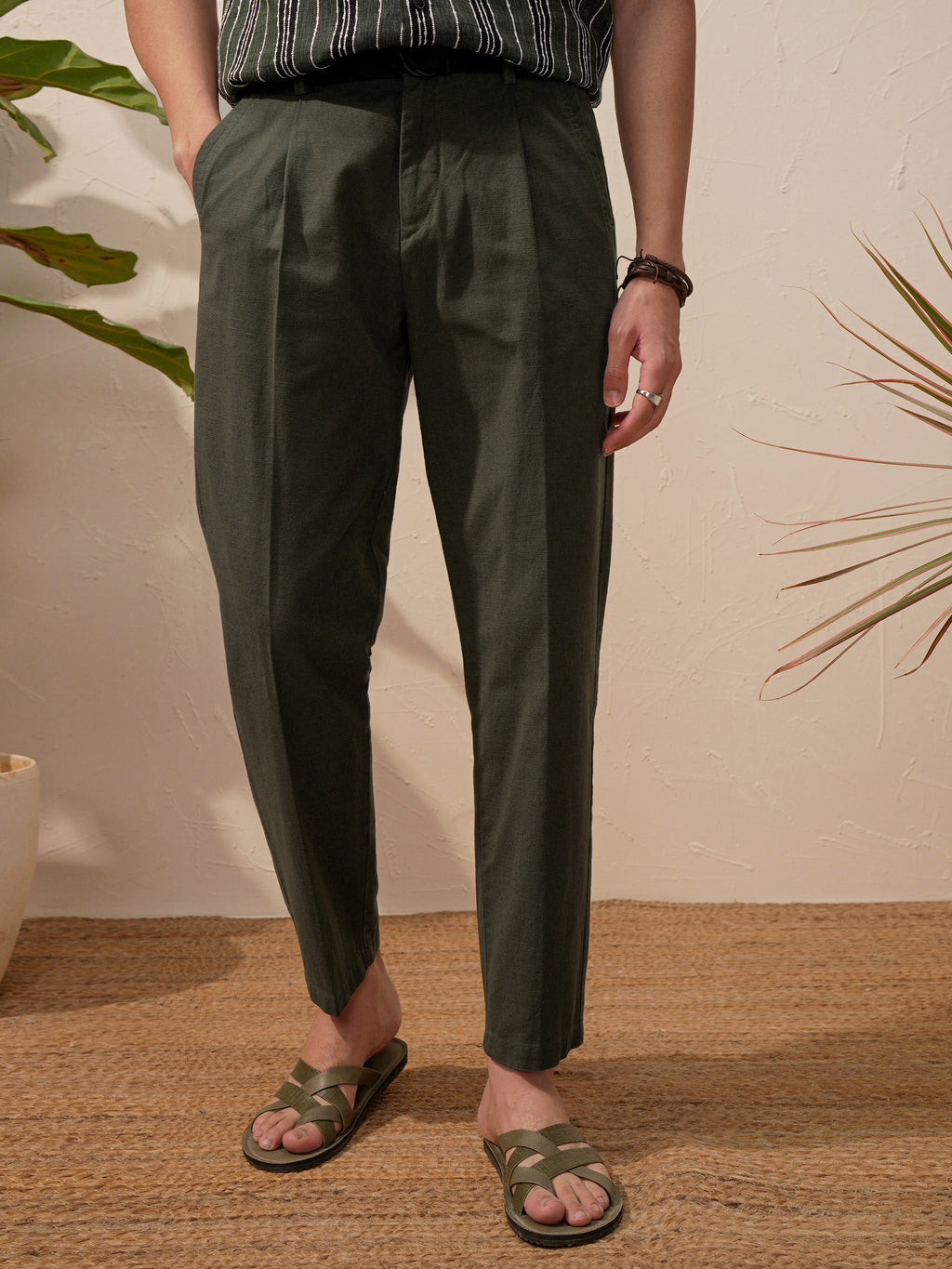 Highlander Men Green Relaxed Fit Solid Casual Trouser - Green - Image 1