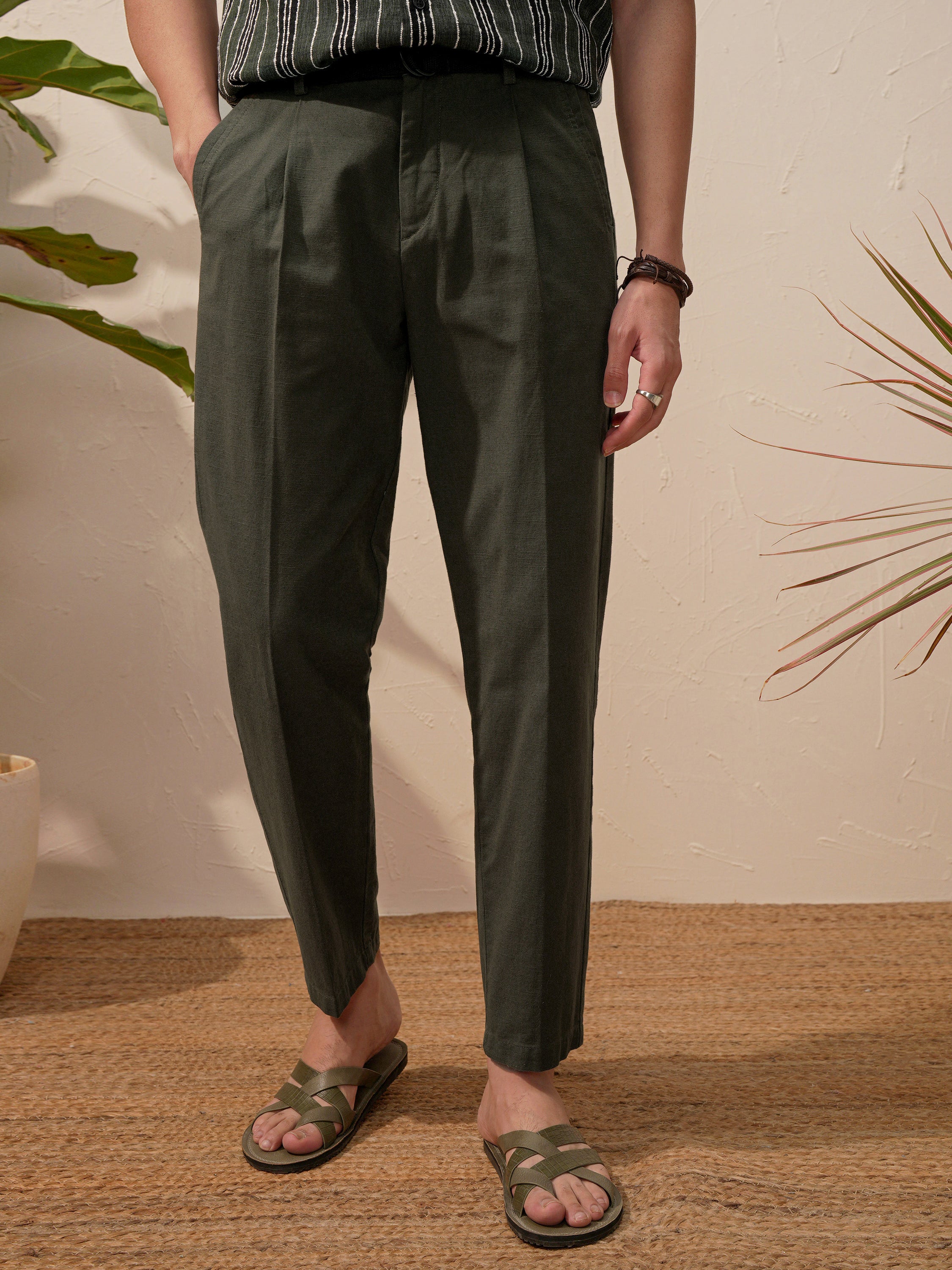 Highlander Men Green Relaxed Fit Solid Casual Trouser - Green - Image 1