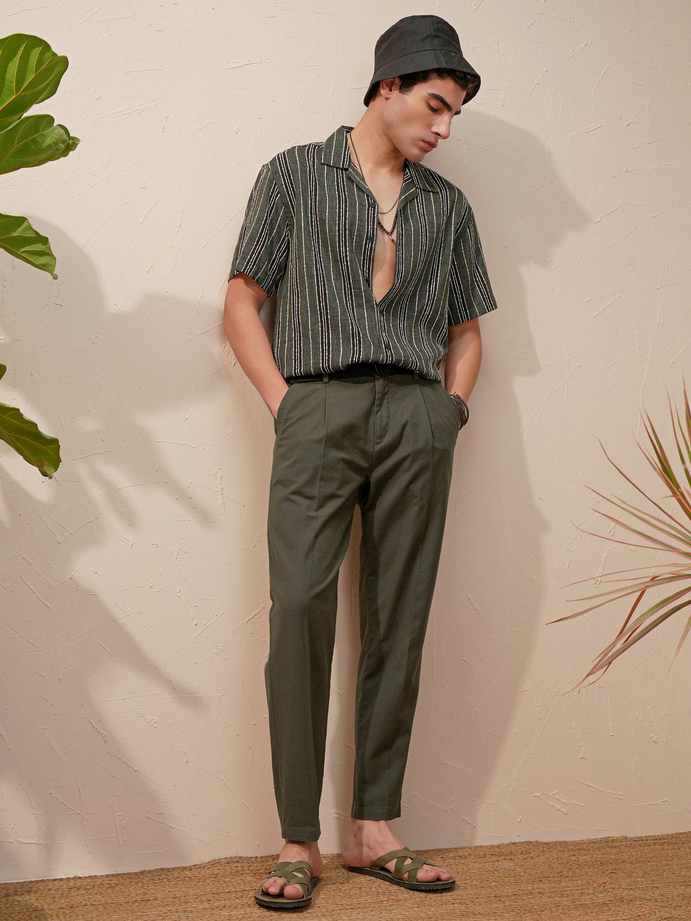 Highlander Men Green Relaxed Fit Solid Casual Trouser - Green - Image 2